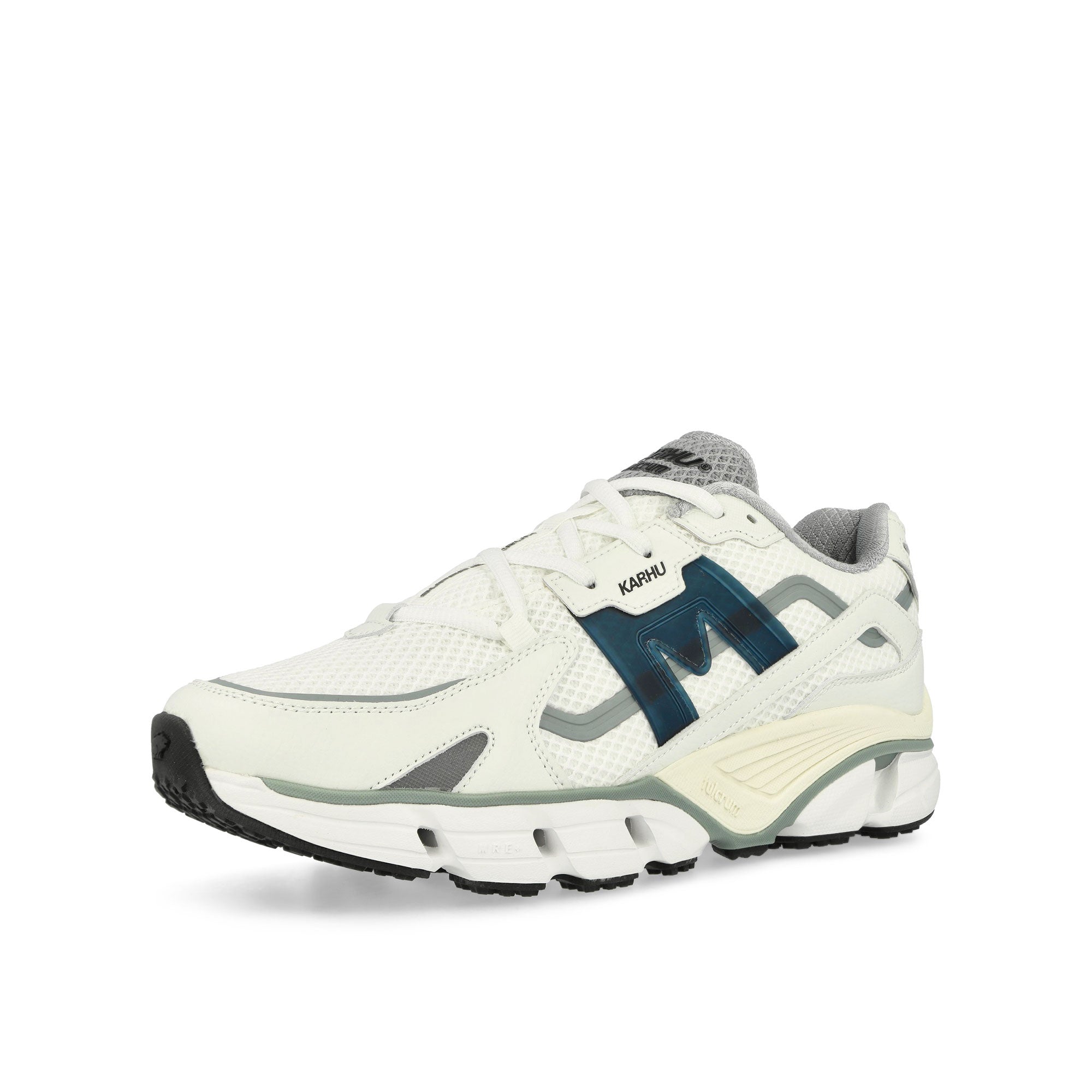 Karhu Super Fulcrum White / Deep Dive Low Top Sneakers Close Up | Overkill