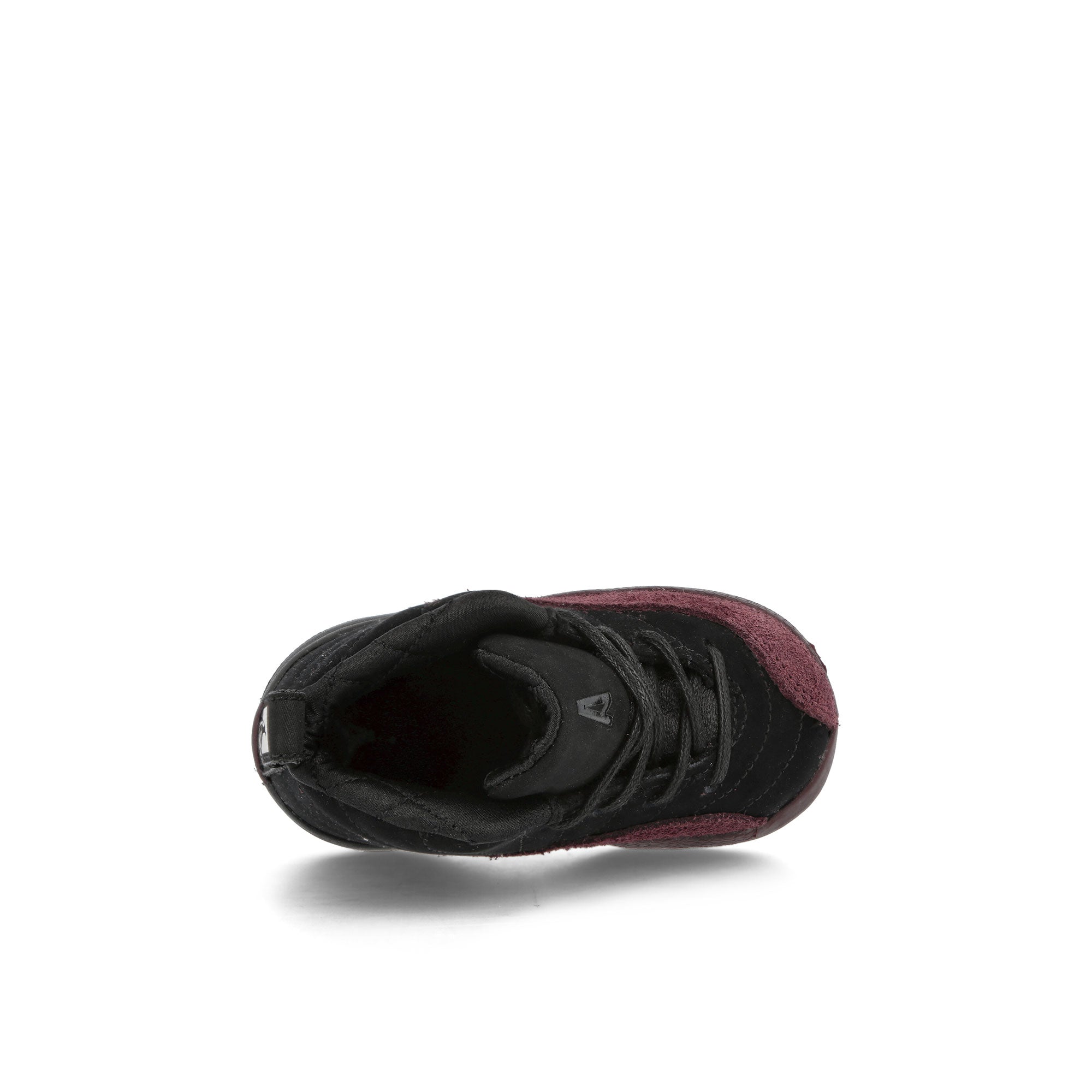 Jordan A Ma Maniere x Jordan 12 Retro SP TD Black / Black - Burgundy Crush Low Top Sneakers Detailfoto | Overkill