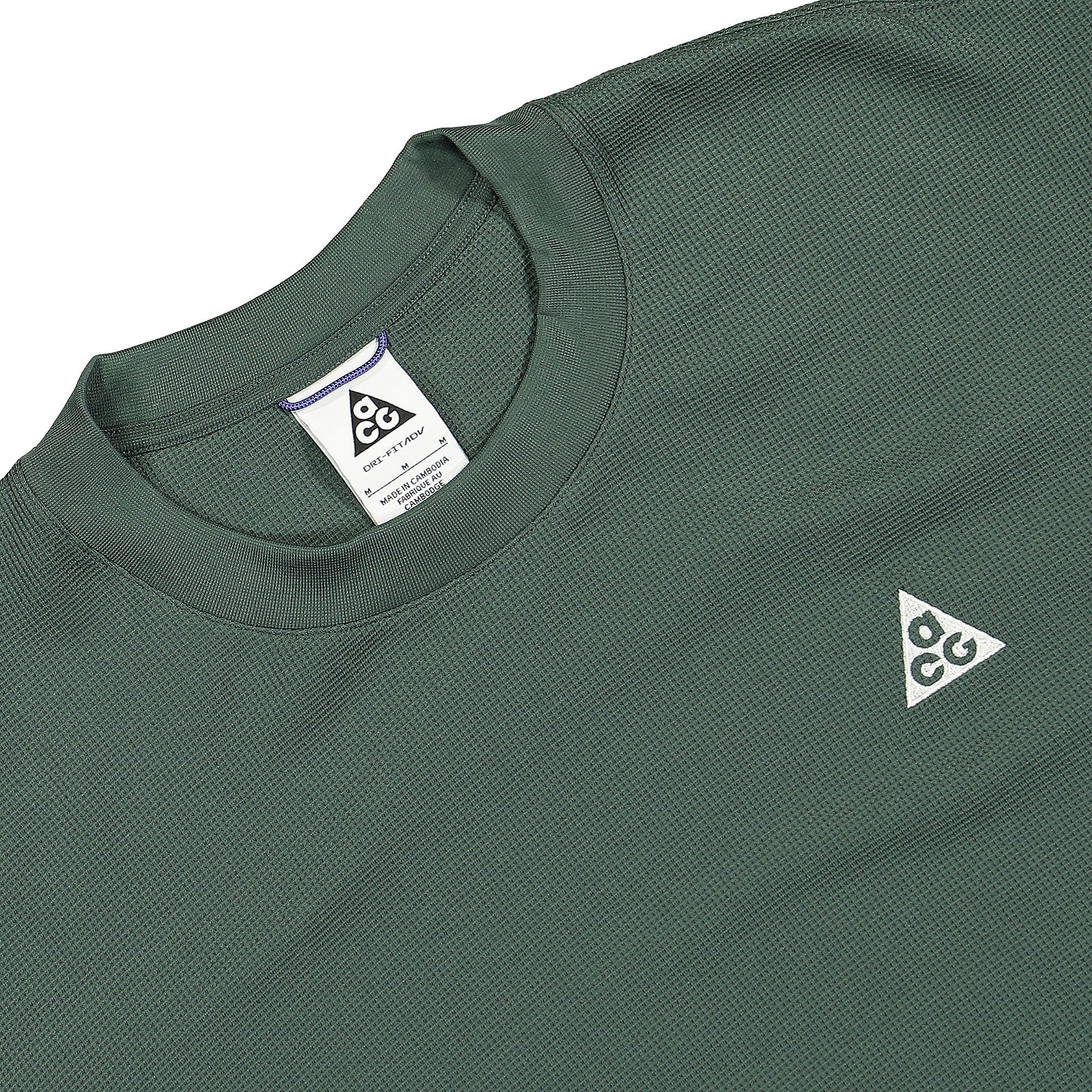 Nike ACG Dri-FIT ADV Goat Rocks Longsleeve Vintage Green / Bicoastel / Summit White Longsleeves Close-up | Overkill