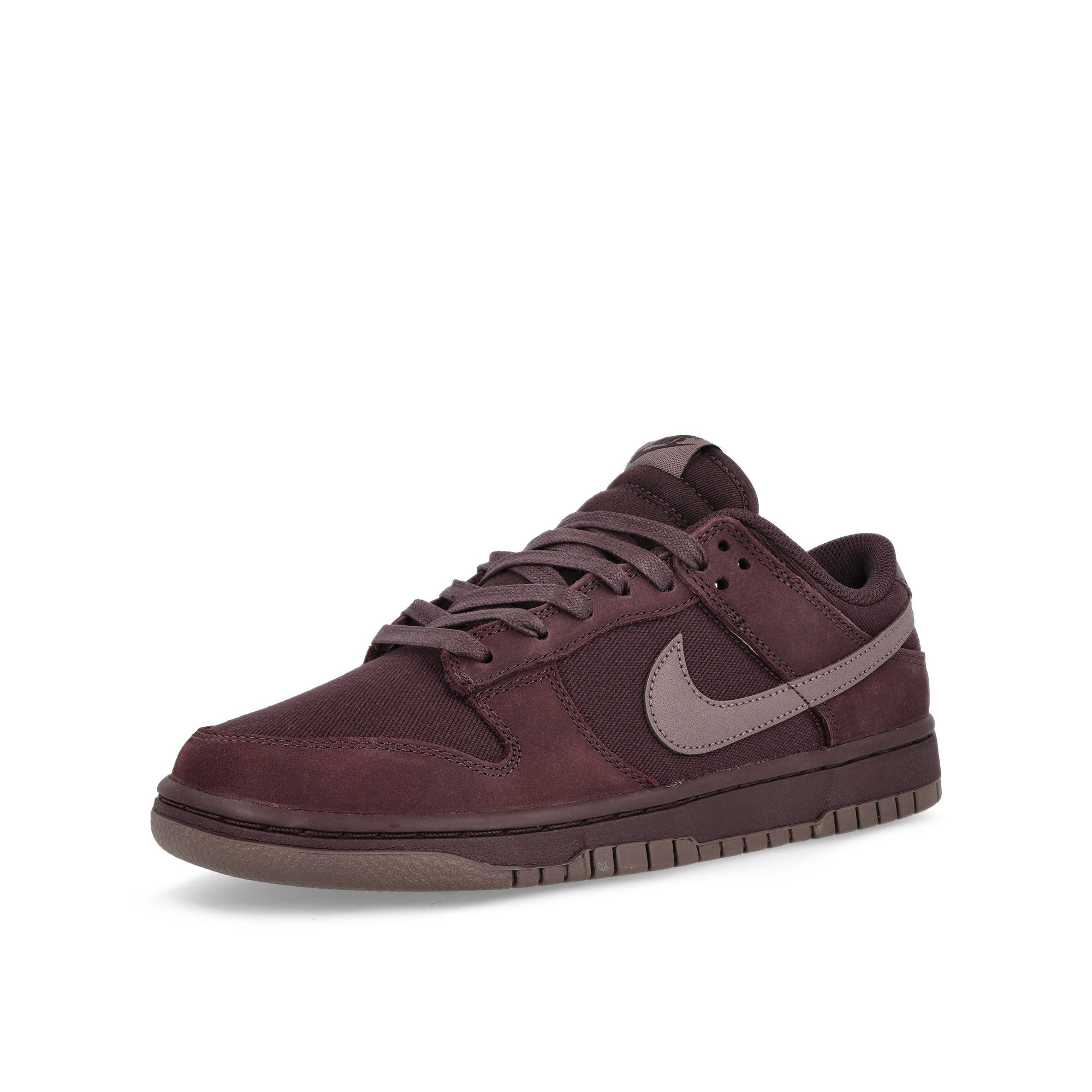 Nike Dunk Low Retro Premium Burgundy Crush / Plum Eclipse Low Top Sneakers Close Up | Overkill