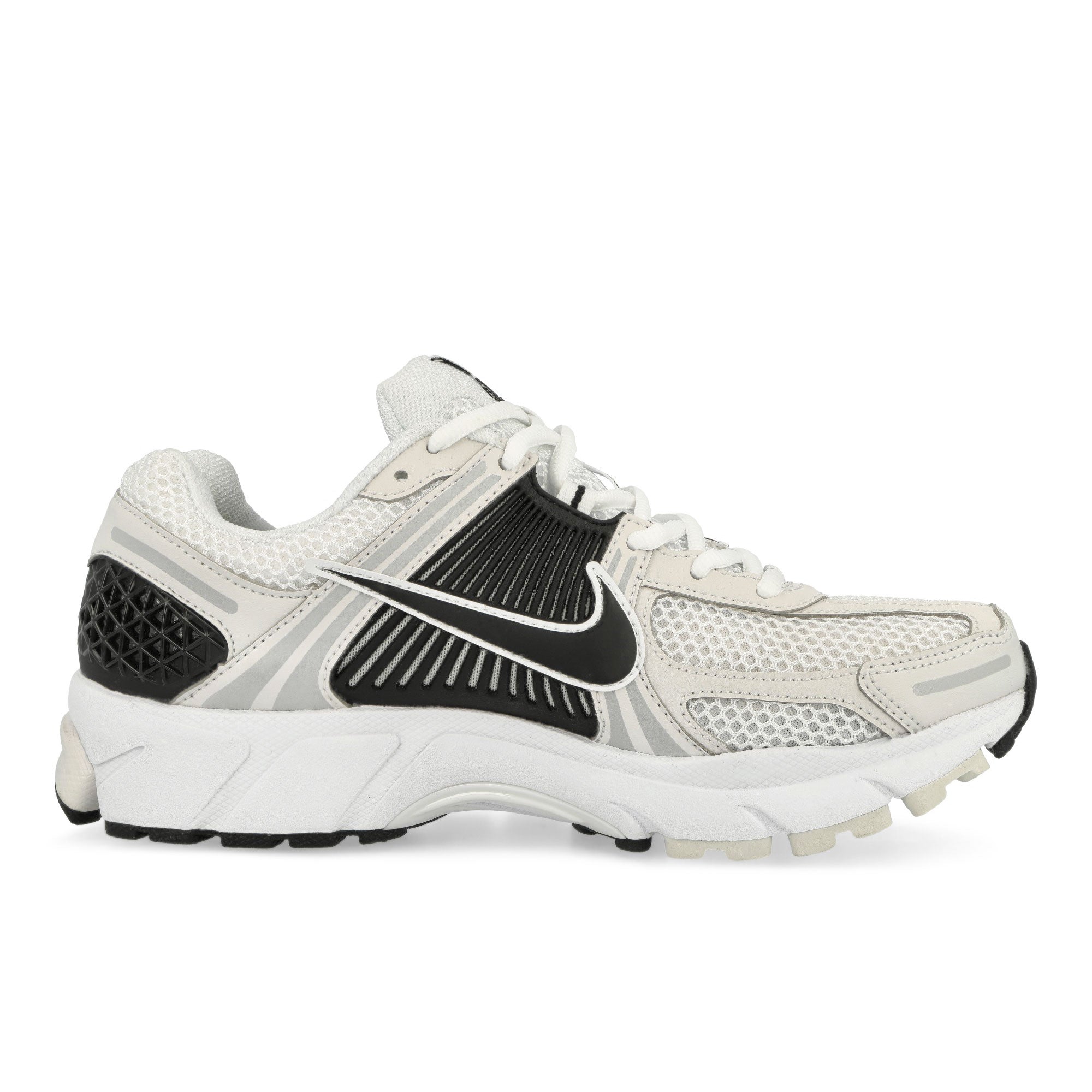 Nike Zoom Vomero 5 White / Black - Platinum Tint - Metallic Platinum Low Top Sneakers Silhouette | Overkill