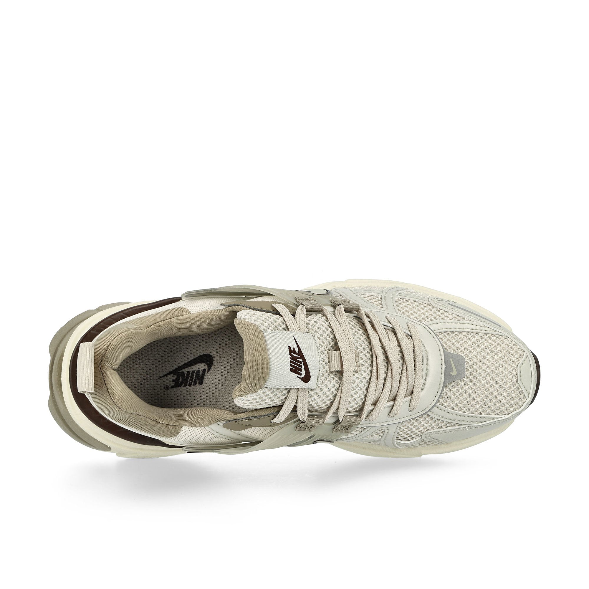 Nike W V2K Run Light Orewood Brown / Light Bone - Khaki - Earth Low Top Sneakers Detailfoto | Overkill