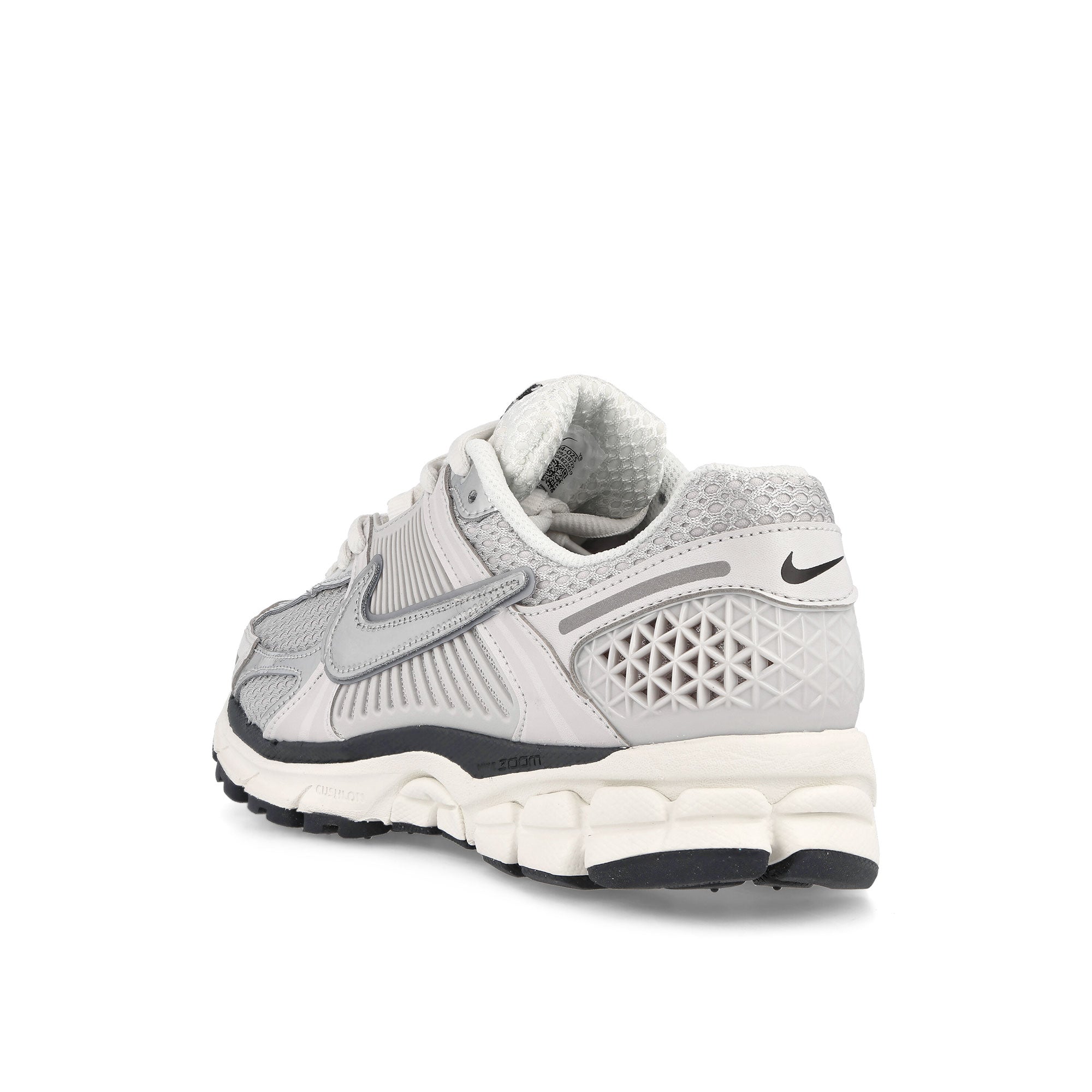 Nike W Zoom Vomero 5 Photon Dust / Chrome - Gridiron Low Top Sneakers Material | Overkill