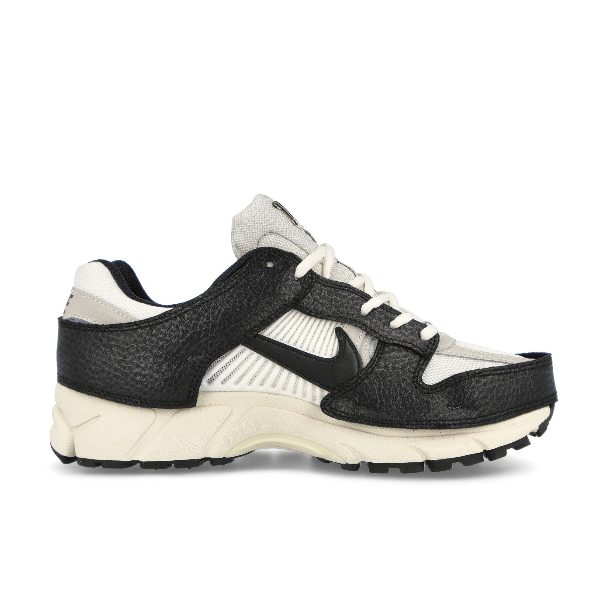 Nike W Zoom Vomero 5 PRM Sail-Black - Light Bone Low Top Sneakers Silhouette | Overkill