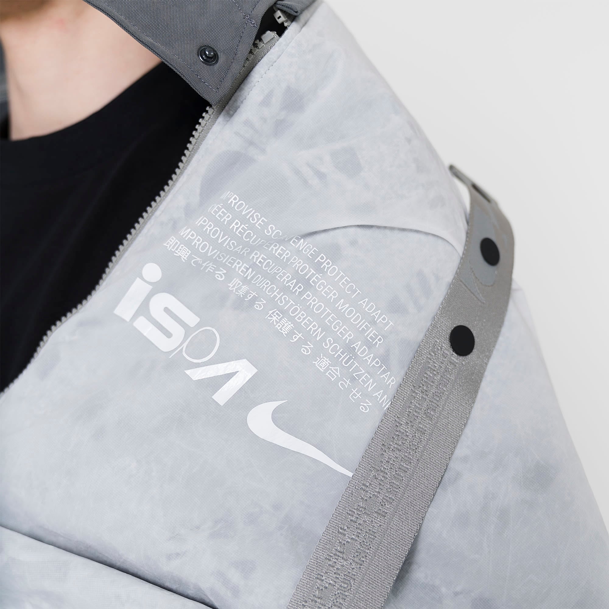 Nike NRG Ispa Metamorph Poncho Photo Dust / Iron Grey / Dark Stucco Jackets Detail view 6 | Overkill