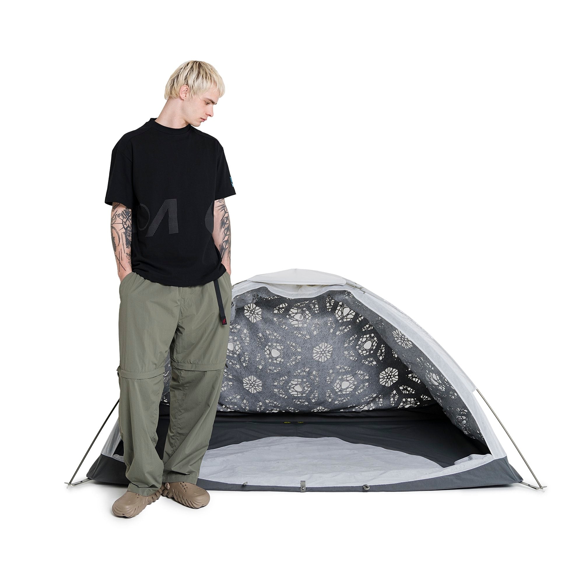 Nike NRG Ispa Metamorph Poncho Photo Dust / Iron Grey / Dark Stucco Jackets Close-up | Overkill