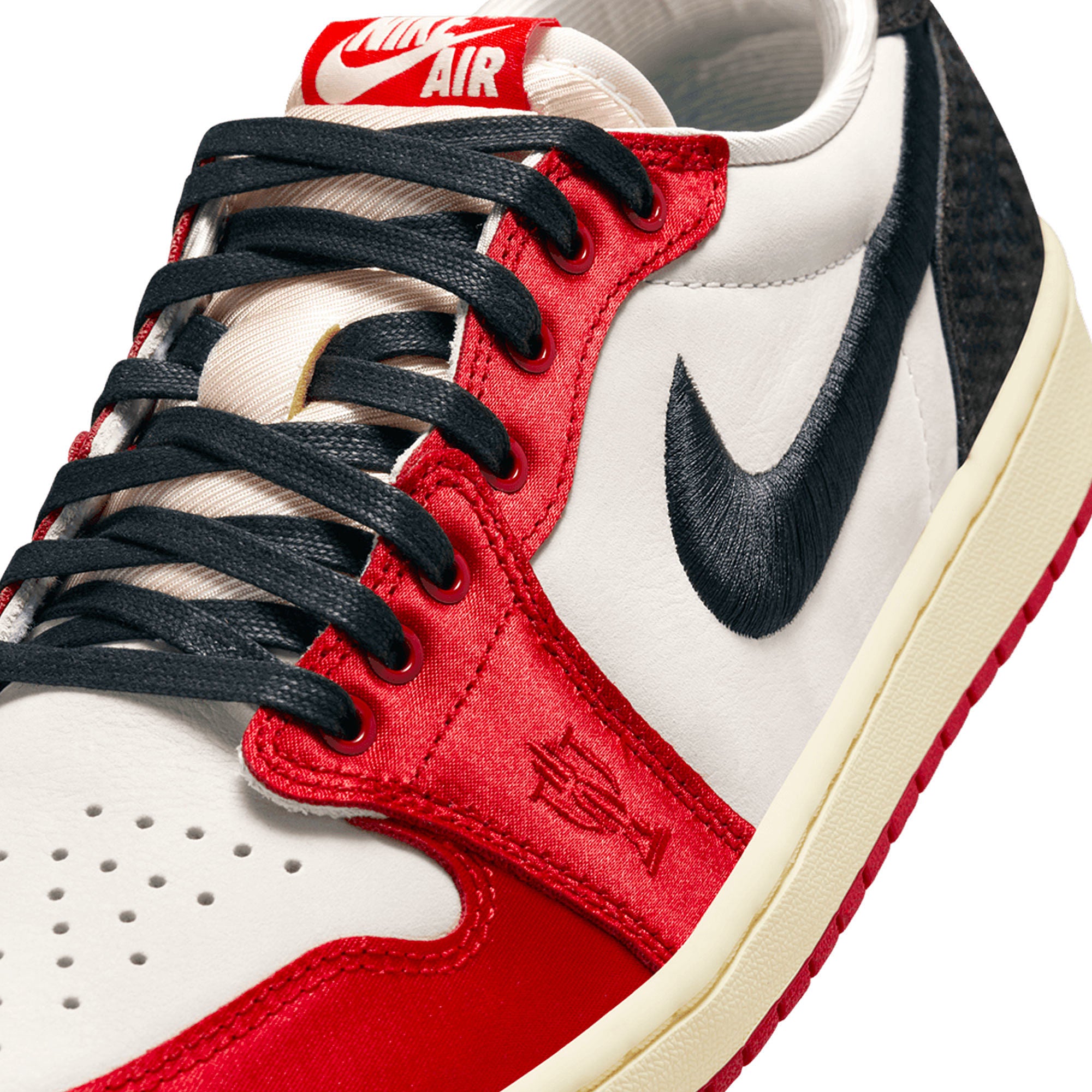 Jordan 1 Retro Low OG SP Sail / Black - Varsity Red - Muslin Detail view 1 | Overkill