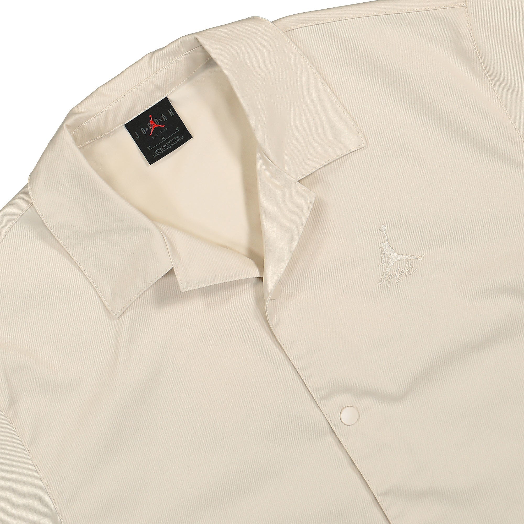 Jordan Flight Essentials Shirt Legend Light Brown T-Shirts Close-up | Overkill