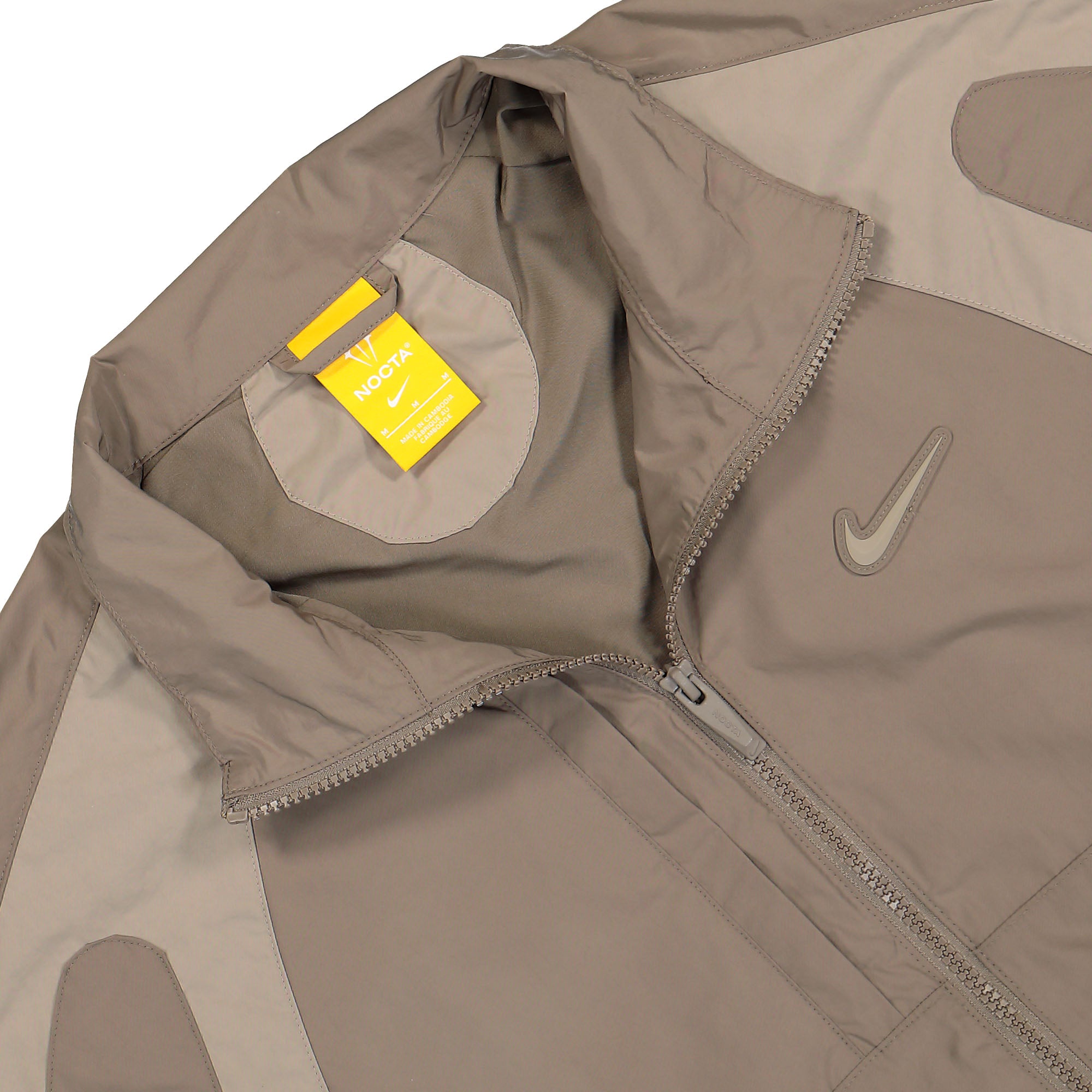 Nike Woven Track Jacket Olive Grey / Moon Fossil / Moon Fossil Track Jackets Close-up | Overkill
