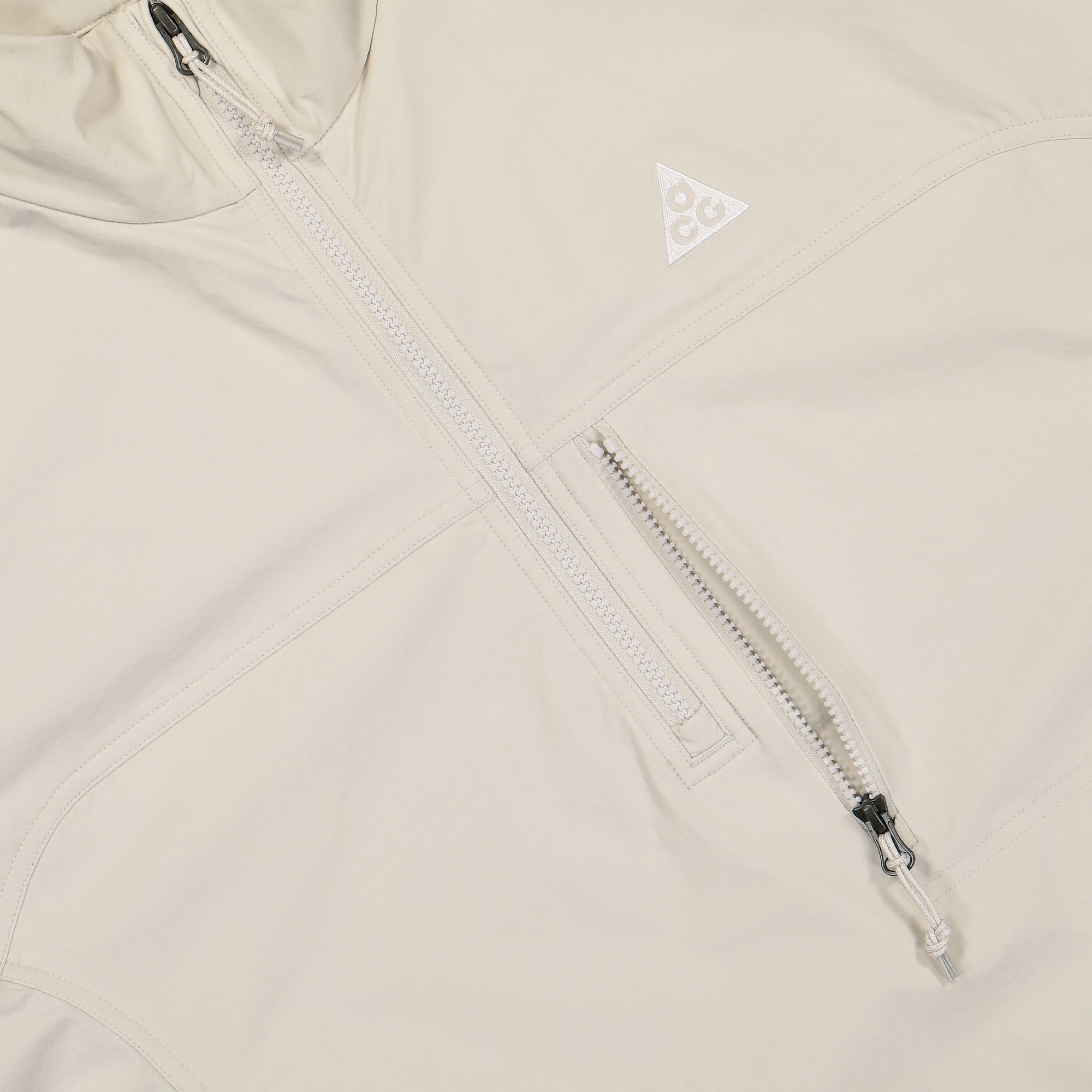 Nike ACG Canyon Farer Anorak Jacket Light Bone / Light Iron Ore / Summit White Jackets Detail view 1 | Overkill