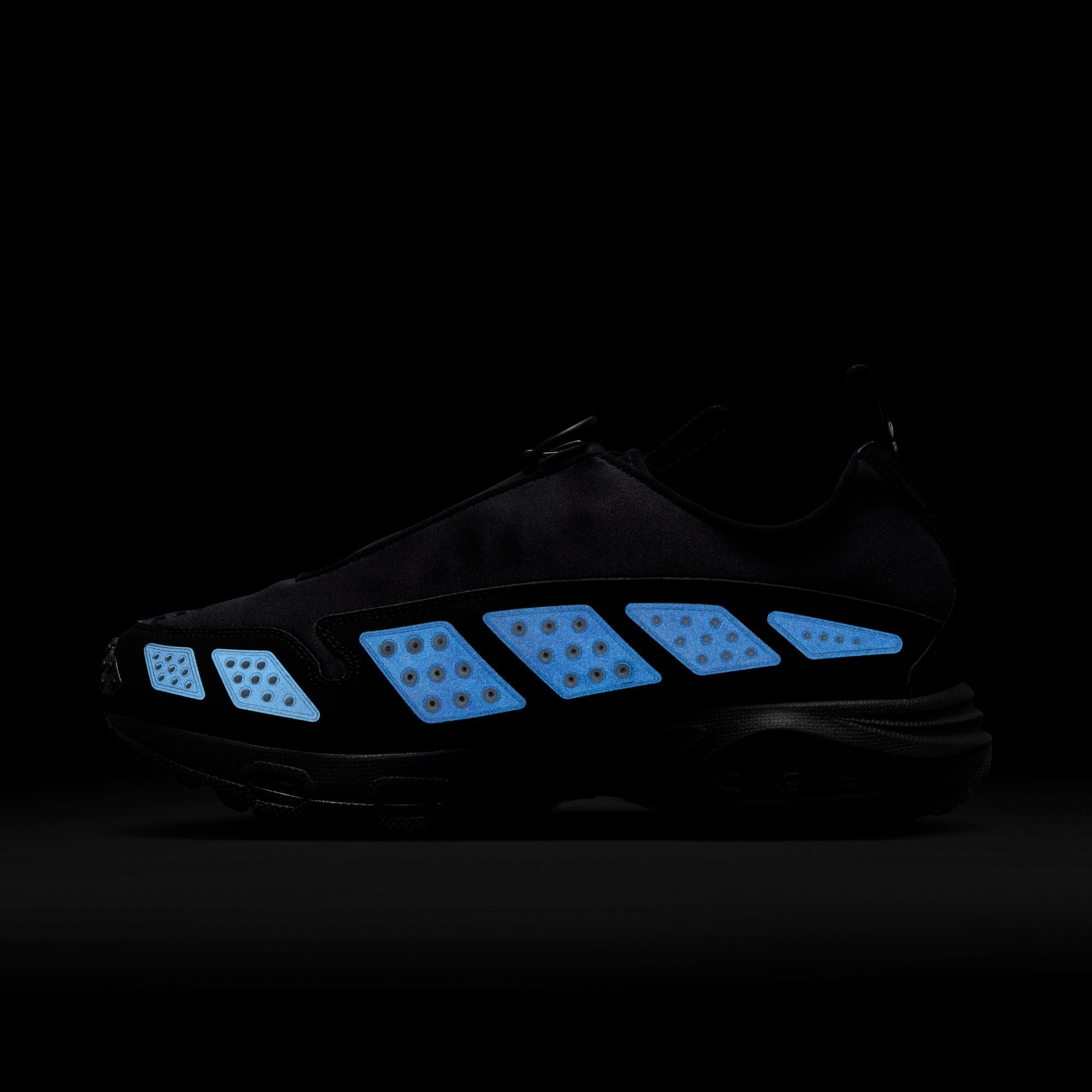 Nike W Air Max SNDR Hyper Pink / Black - White Low Top Sneakers Material | Overkill