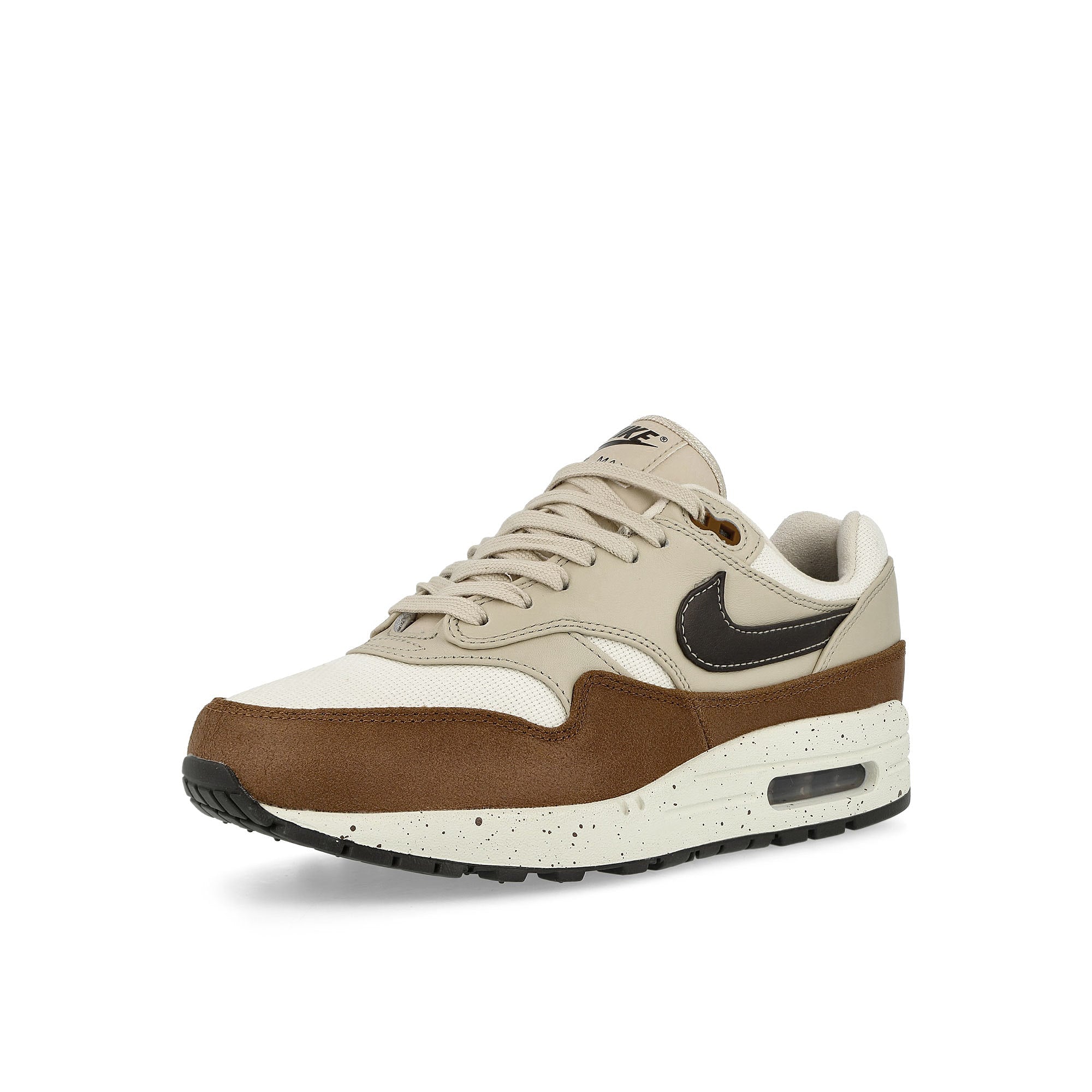 Nike W Air Max 1 '87 Velvet Brown / Sanddrift - Sail Low Top Sneakers Close Up | Overkill