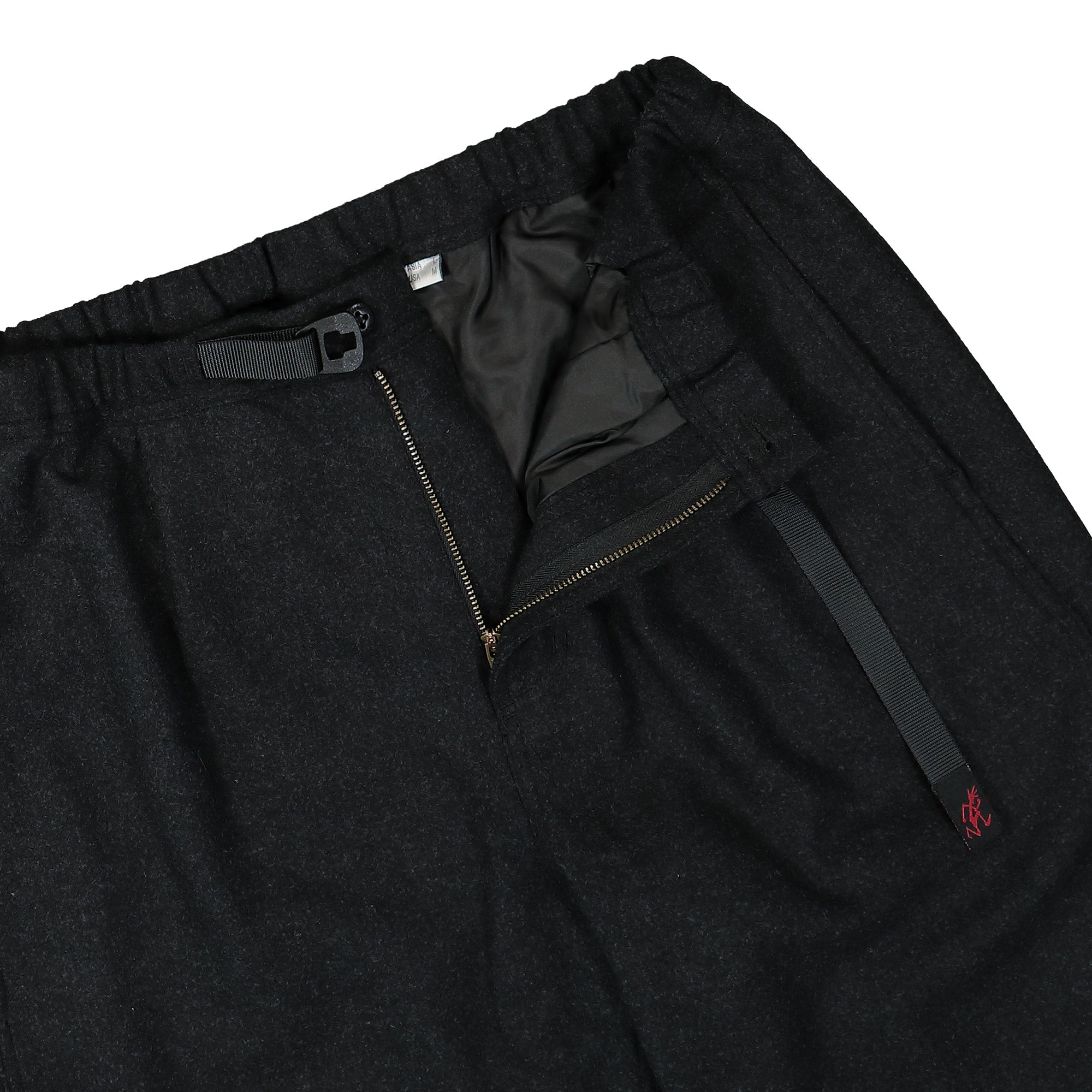 Gramicci Wool Relaxed Pleated Trouser Charcoal Wool Pants Detailfoto | Overkill