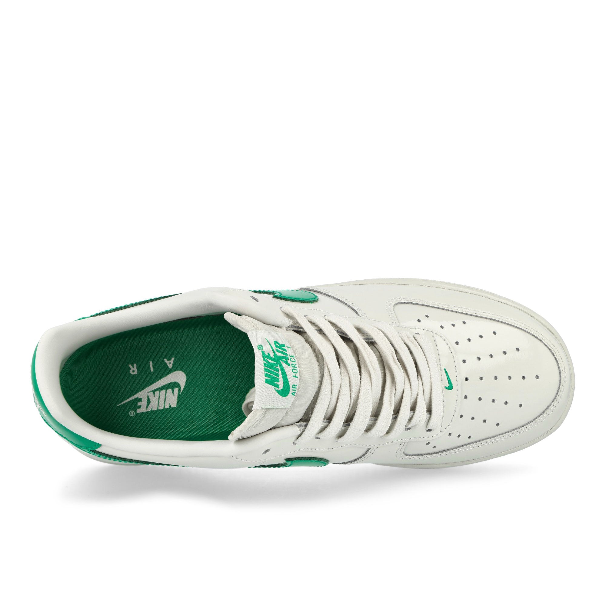 Nike Air Force 1 '07 Premium Platinum Tint / Stadium Green Low Top Sneakers Detailfoto | Overkill