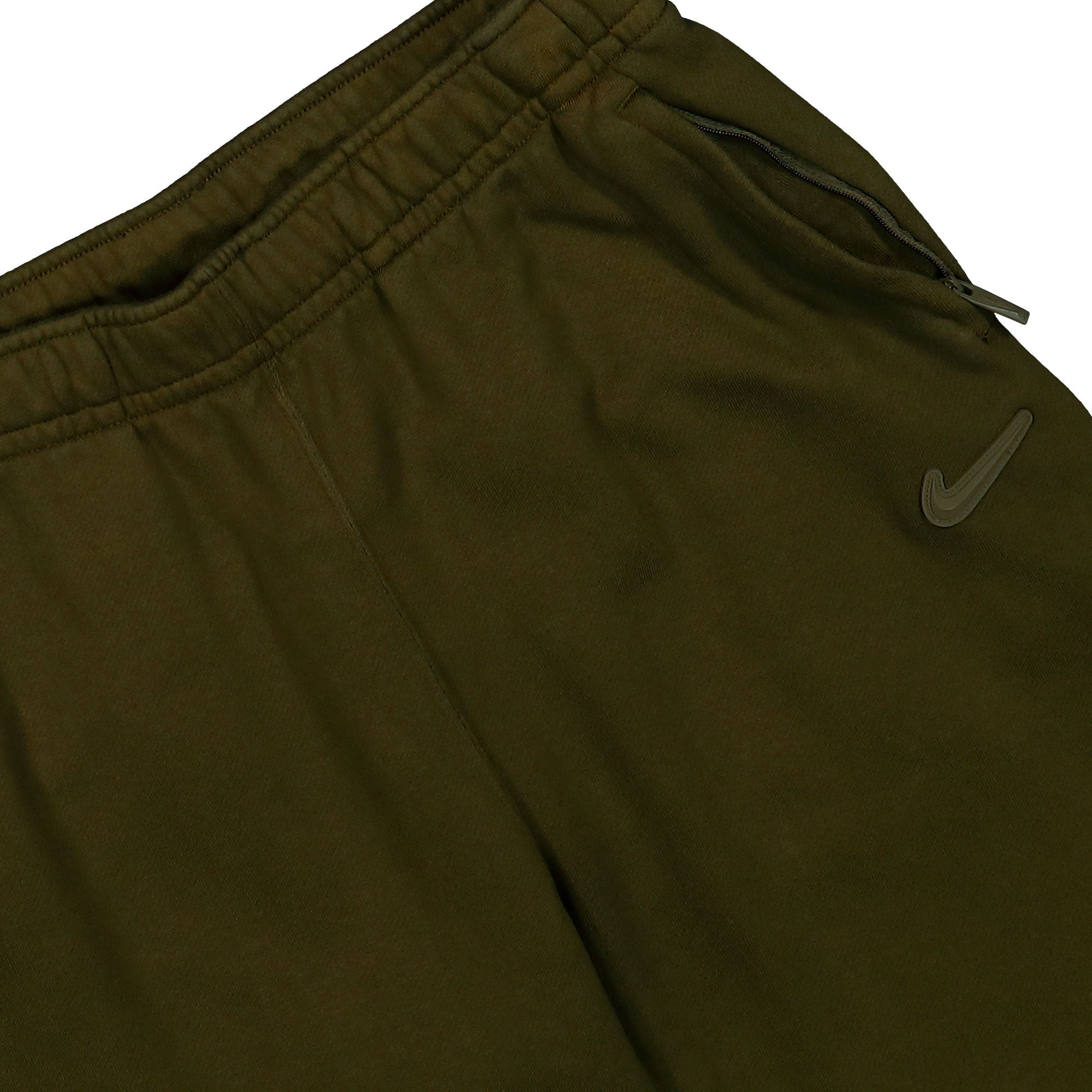 NOCTA x Nike Fleece CS Open-Hem Pant Moss / Medium Olive / Moss Sweatpant HJ6336 390 Detail View 1 | Overkill