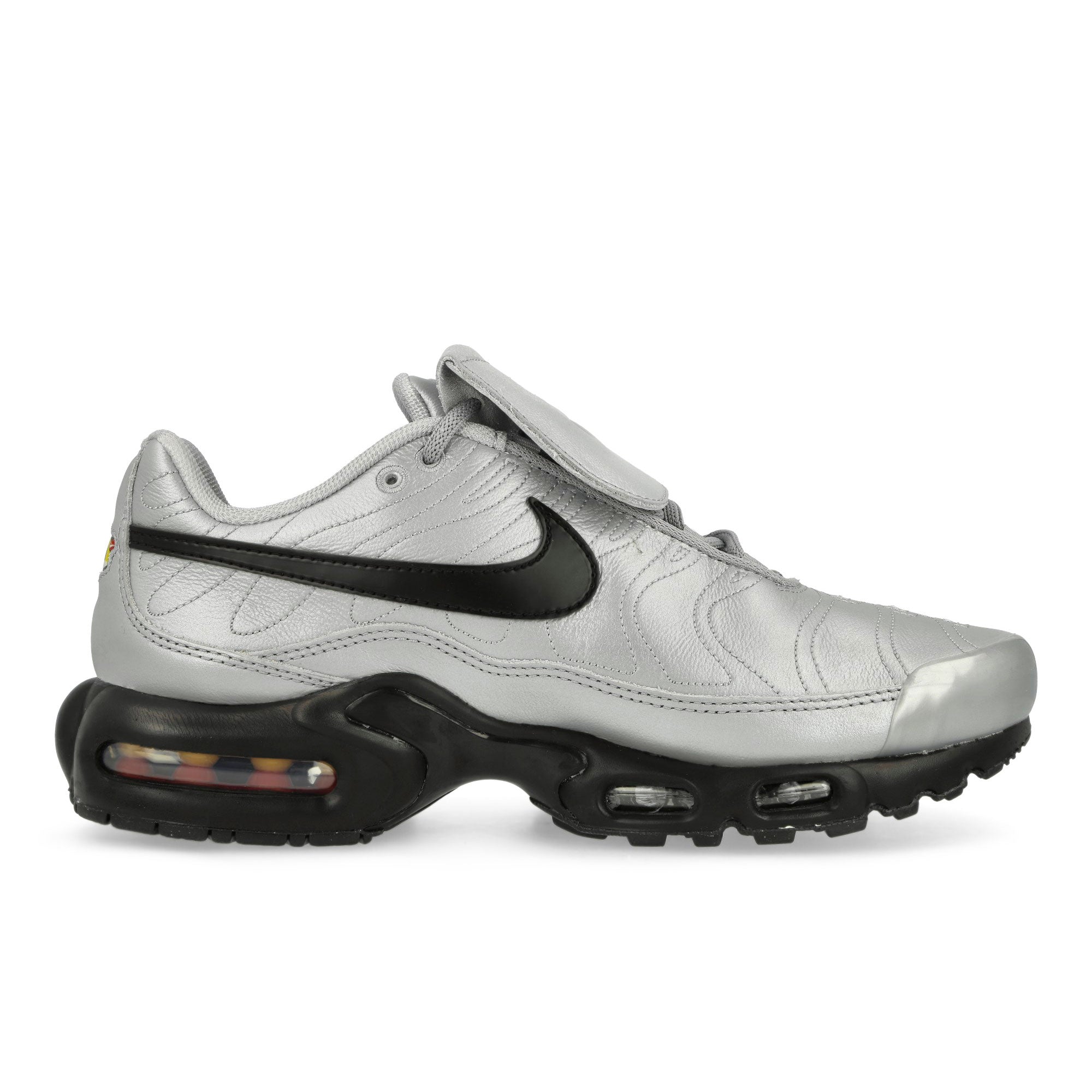 Nike Air Max Plus Wolf Grey / Black - Metallic Silver Low Top Sneakers Silhouette | Overkill