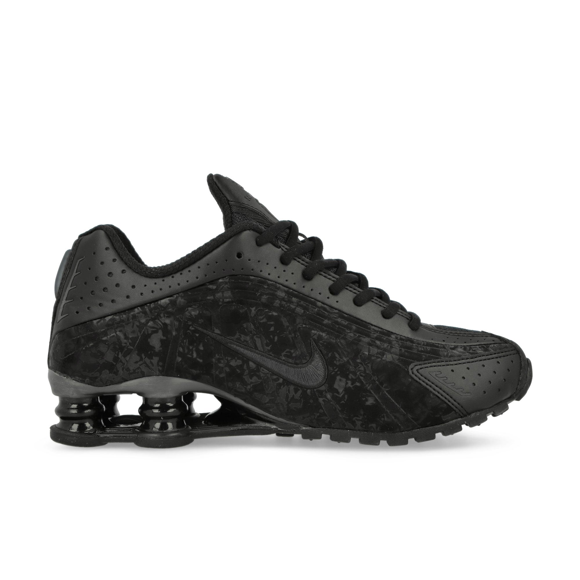 Nike W Shox R4 Black / Dark Smoke Grey Low Top Sneakers Silhouette | Overkill