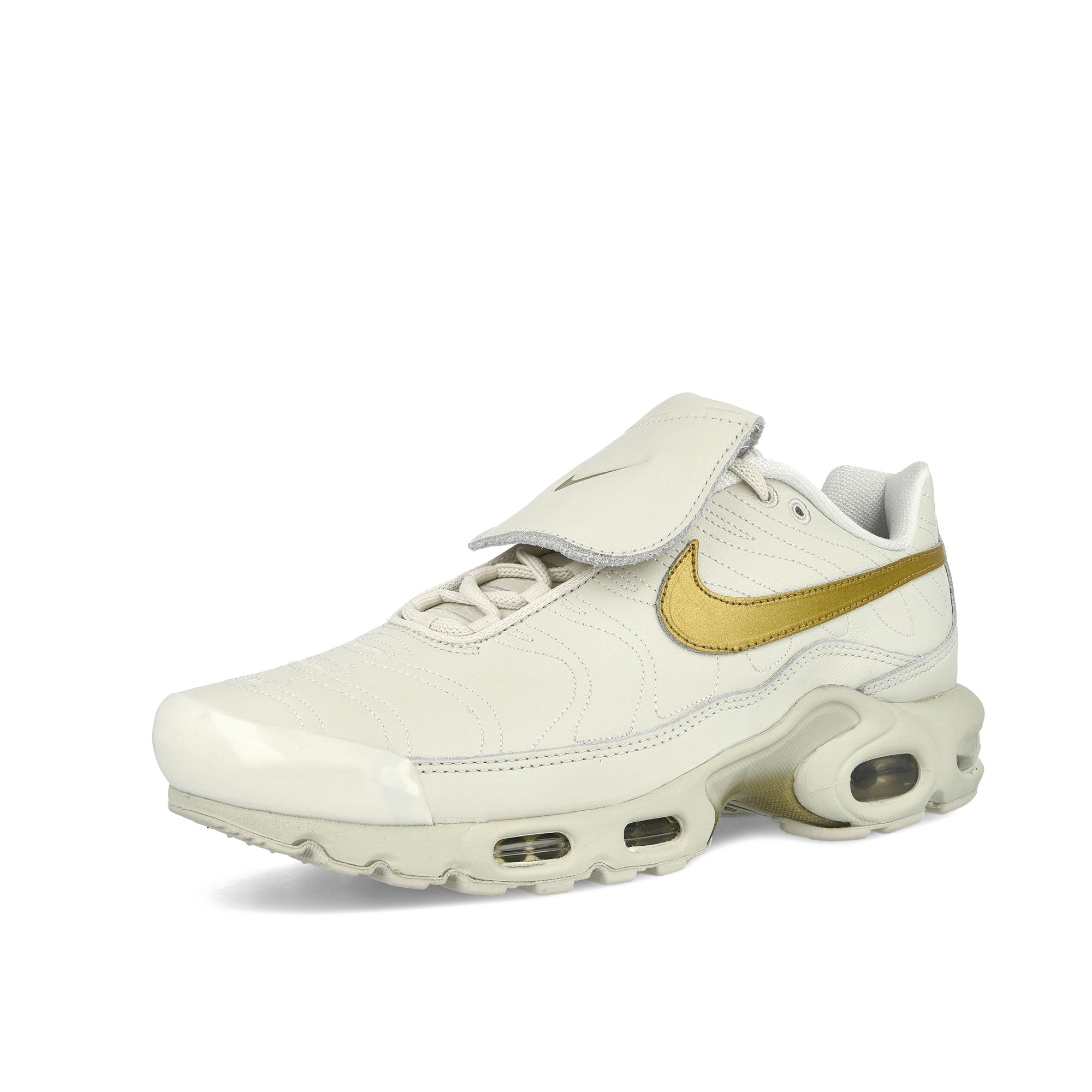 Nike Air Max Plus Tiempo Phantom / Metallic Gold Low Top Sneakers Close Up | Overkill