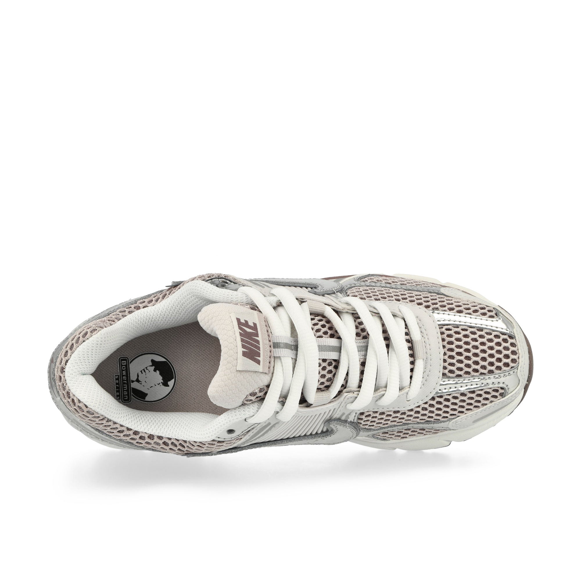 Nike W Zoom Vomero 5 Vast Grey / Metallic Silver Low Top Sneakers Detailfoto | Overkill
