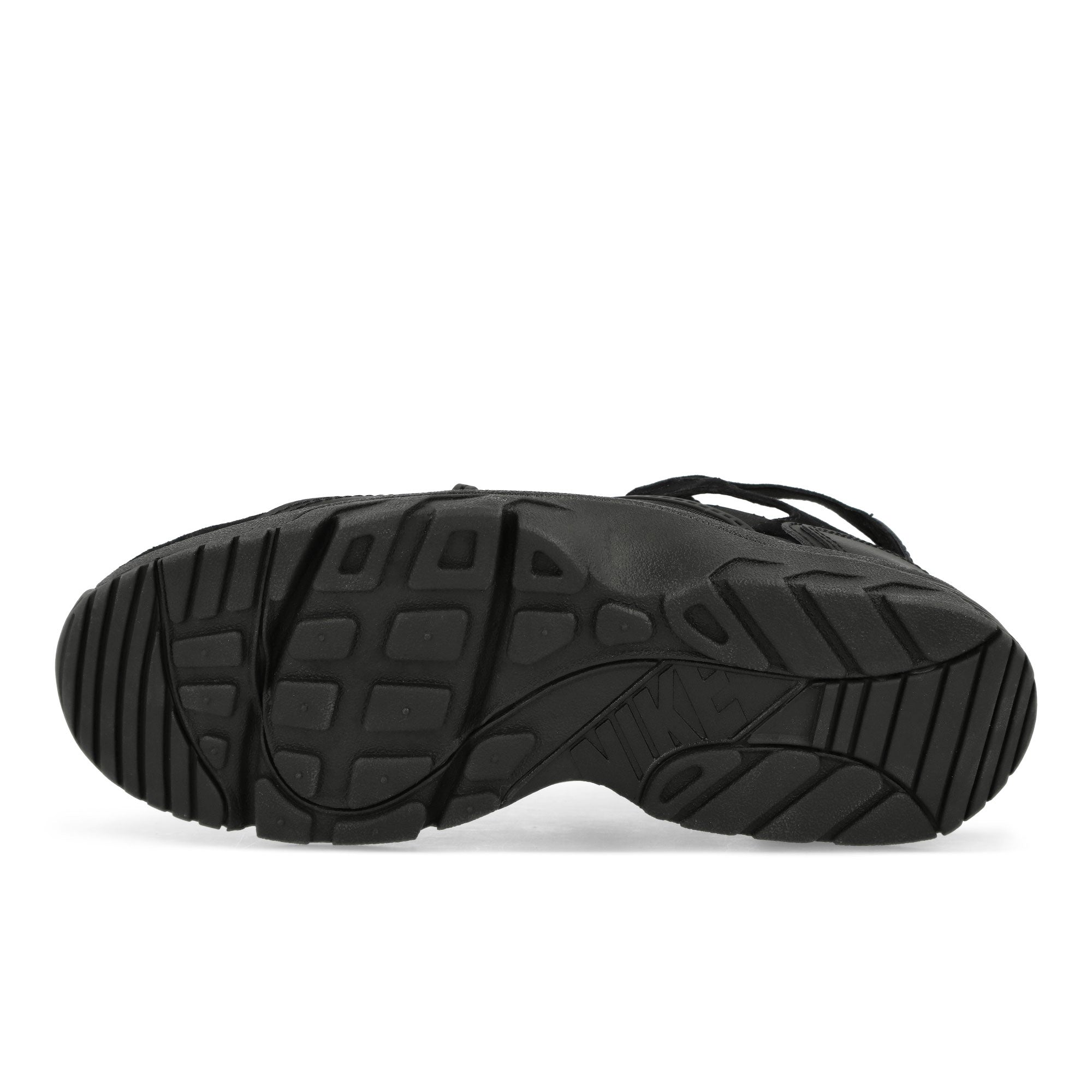 Nike Air Trainer Huarache Black / Black Mid Top Sneakers Detail View 1 | Overkill