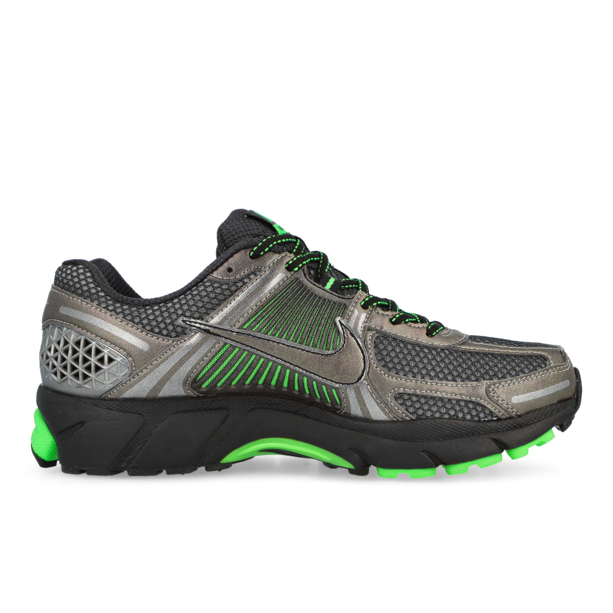 Nike Zoom Vomero 5 SE Metallic Pewter / Metallic Pewter - Flat Pewter Low Top Sneakers IB2988 001 Silhouette | Overkill