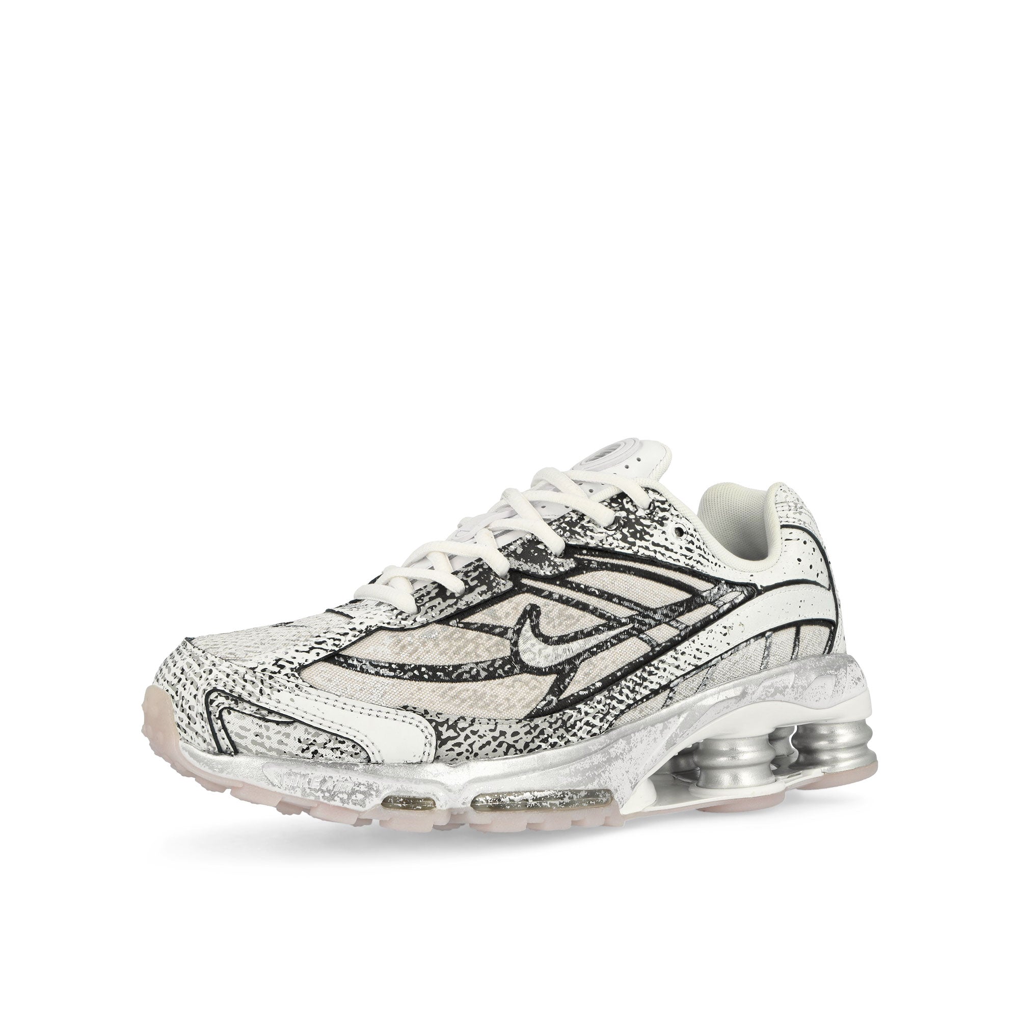 Nike Shox Ride 2 White / Metallic Platinum - Black - Flat Gold Low Top Sneakers Close Up | Overkill