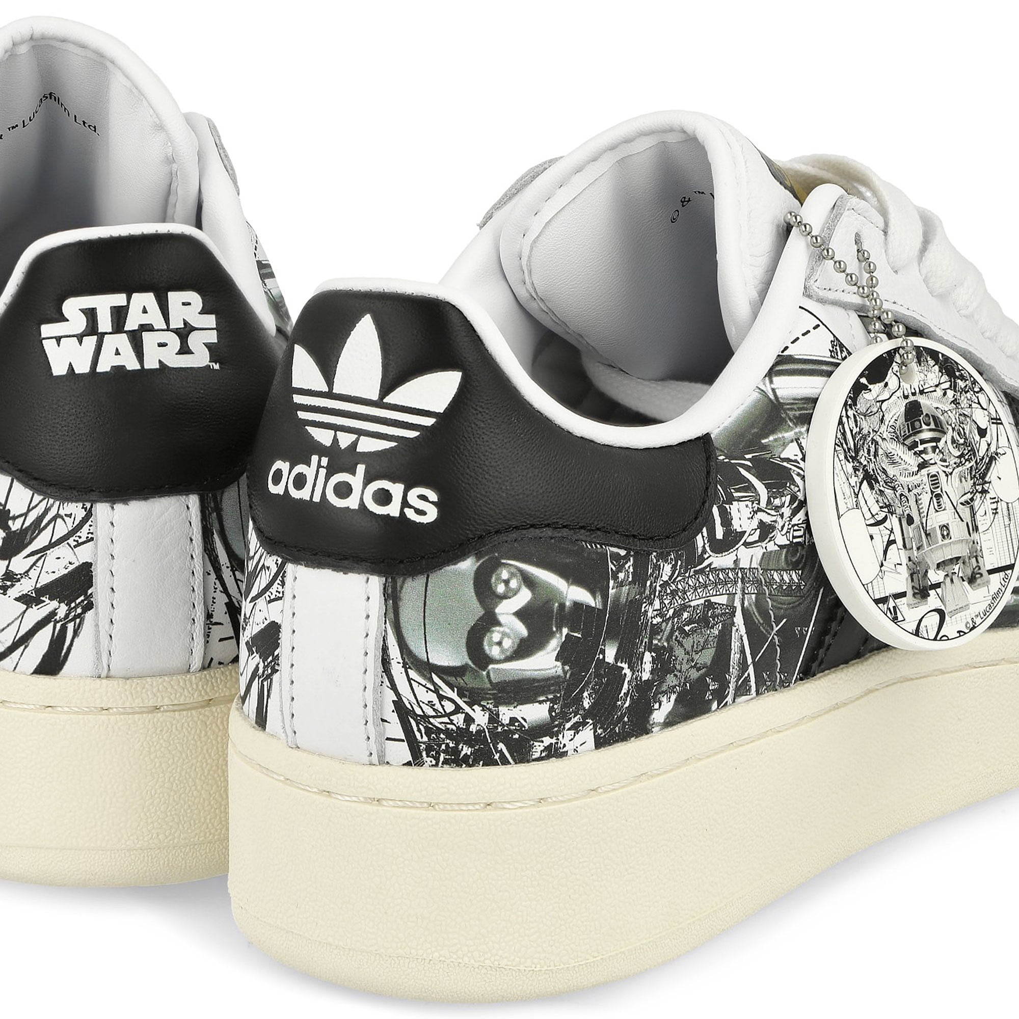 adidas Star Wars x Nanzuka x adidas Superstar XLG Footwear White / Core Black / Gold Low Top Sneakers Detailfoto | Overkill
