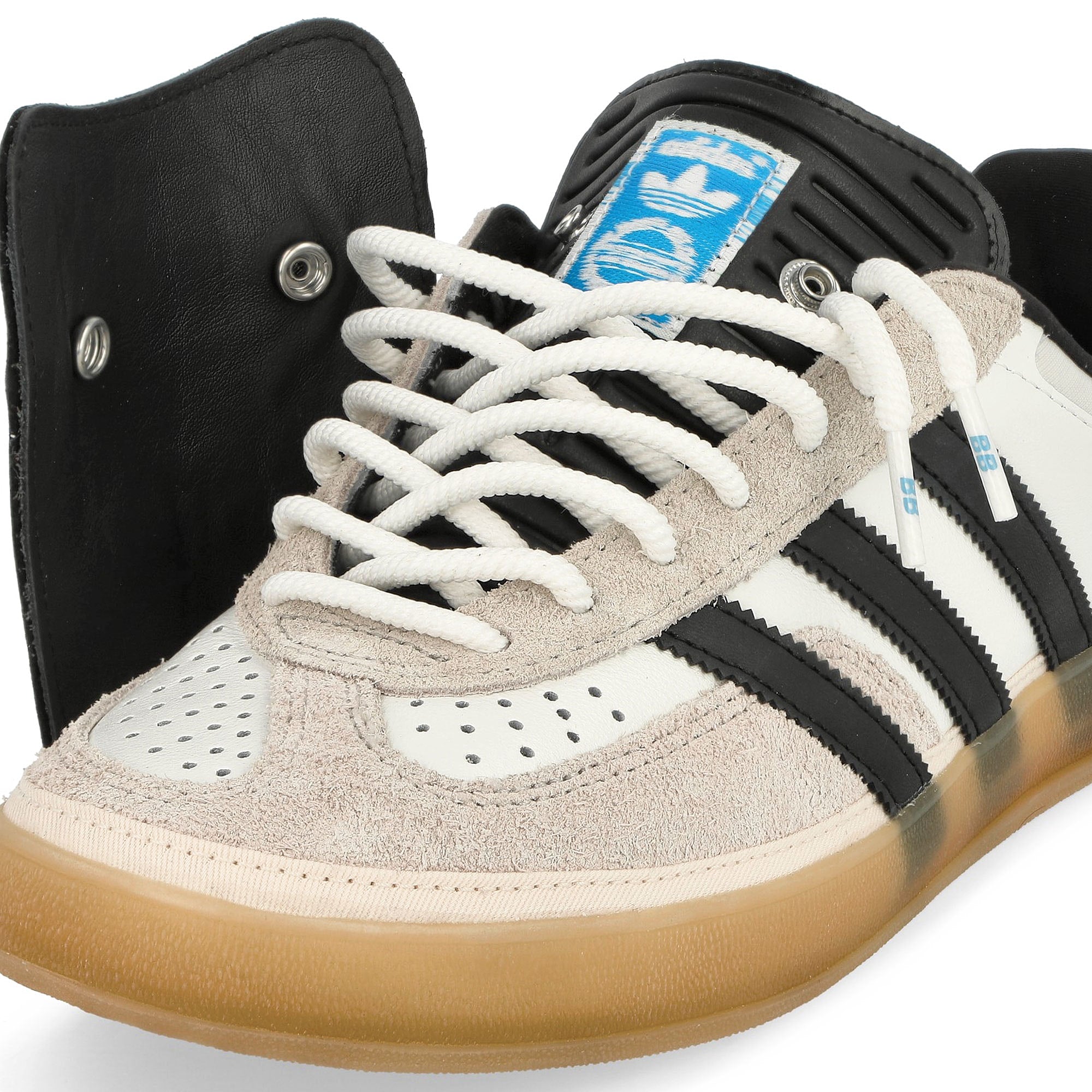 adidas Gazelle Indoor Core White / Core Black / Gum 3 Low Top Sneakers Detailfoto | Overkill