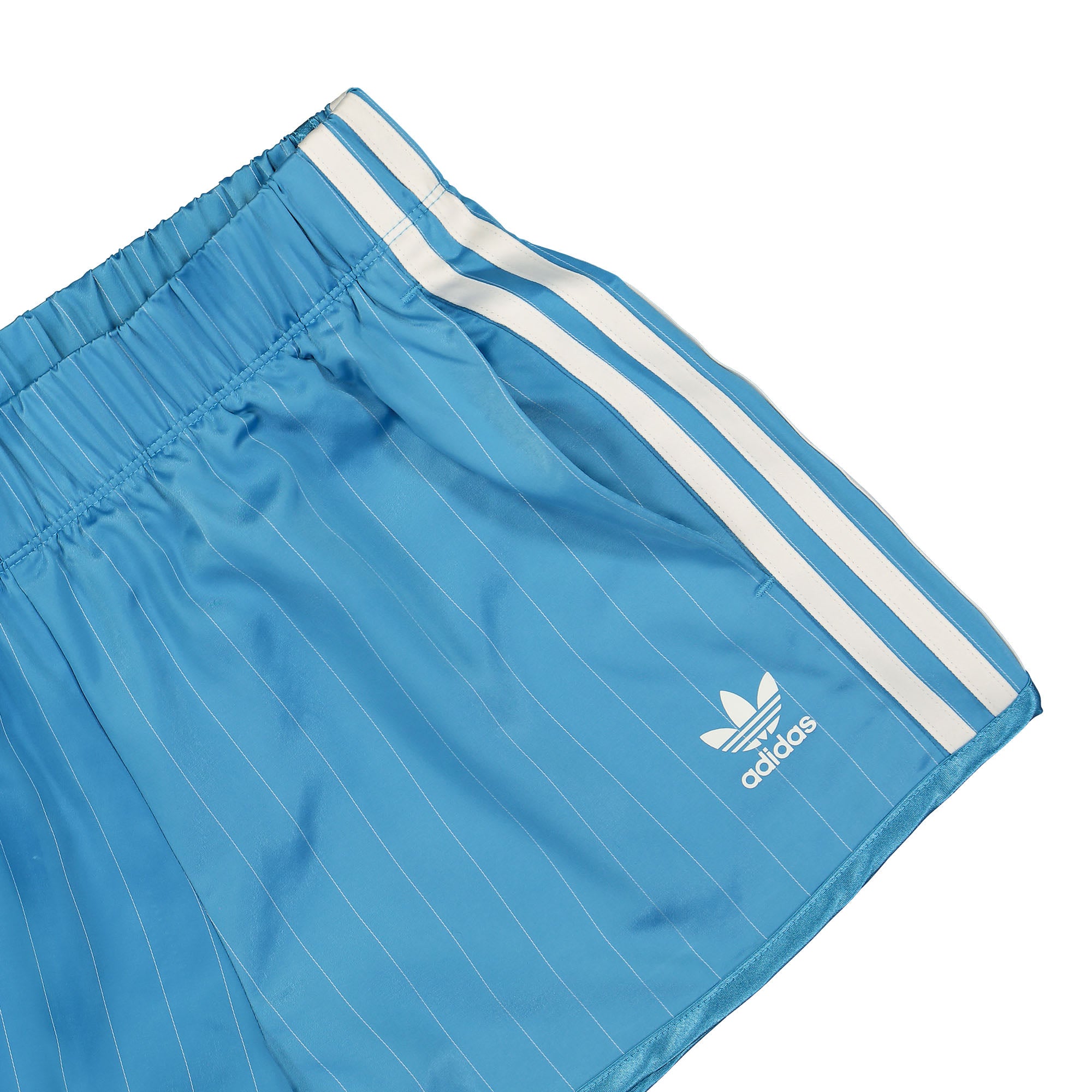 adidas SPORTY & RICH x adidas Shorts Clear Sky Shorts Detailfoto | Overkill