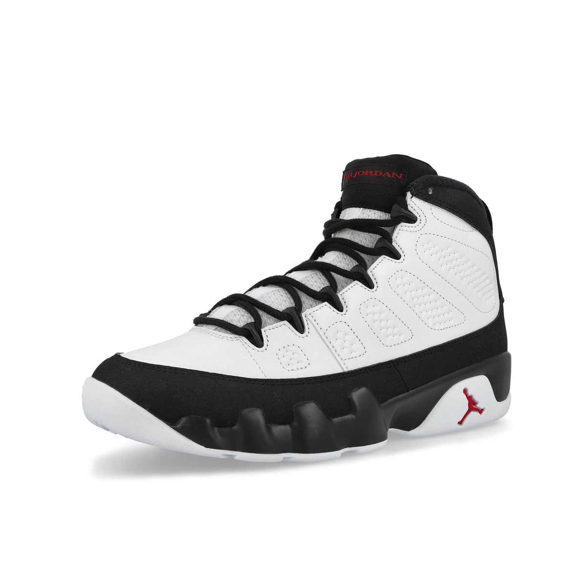Jordan Air Jordan 9 Retro OG "Space Jam" White / True Red - Black Sneaker IX6179 100 Close-up | Overkill