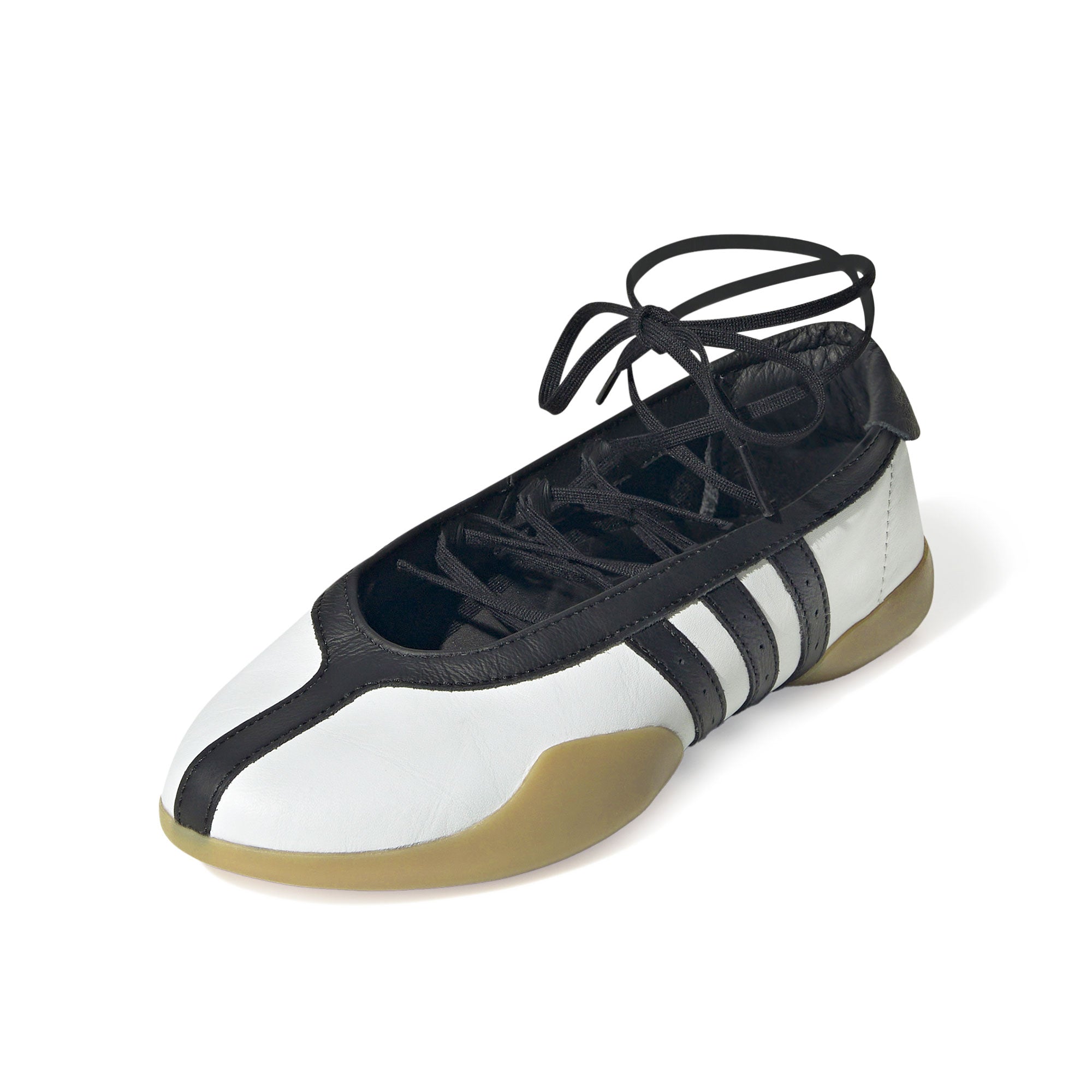 adidas Taekwondo Mei Ballet W Footwear White / Core Black - Gum3 Low Top Sneakers Close Up | Overkill