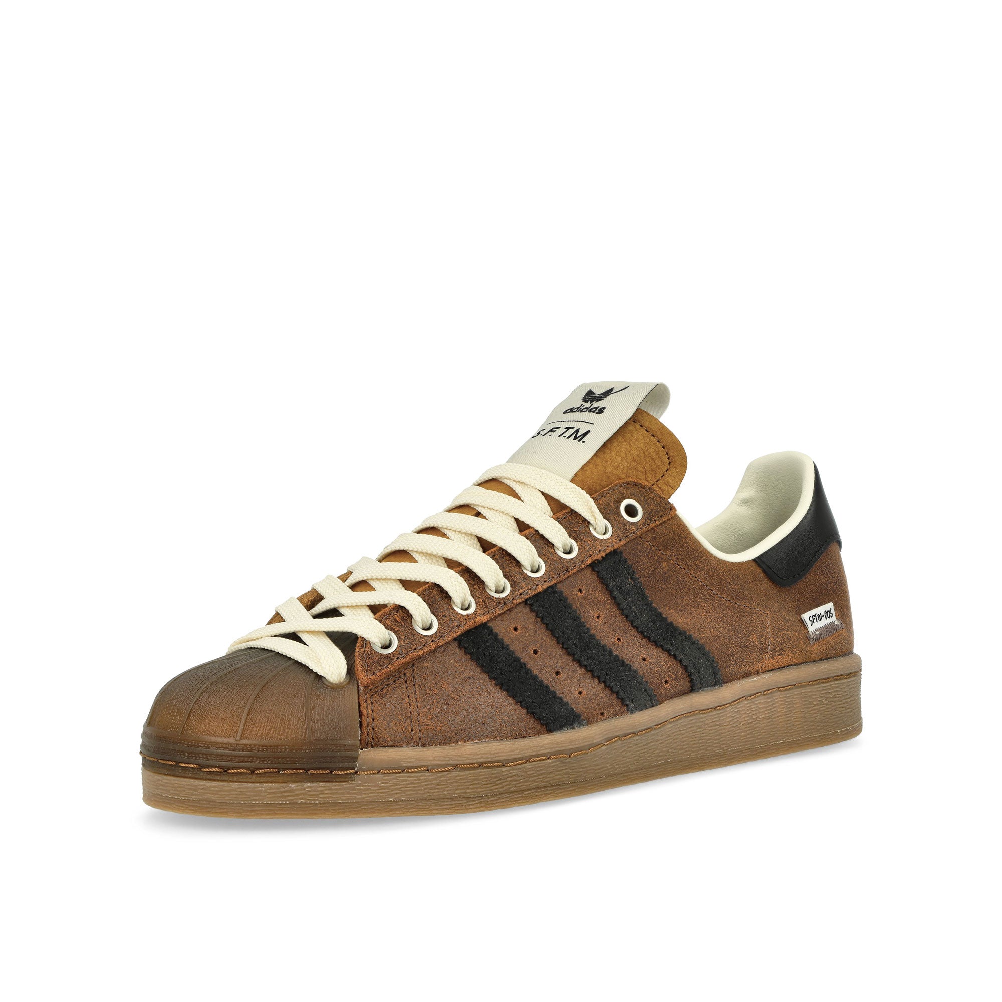 adidas Superstar 82 Supplier Colour / Core Black / Cream White Low Top Sneakers Close Up | Overkill