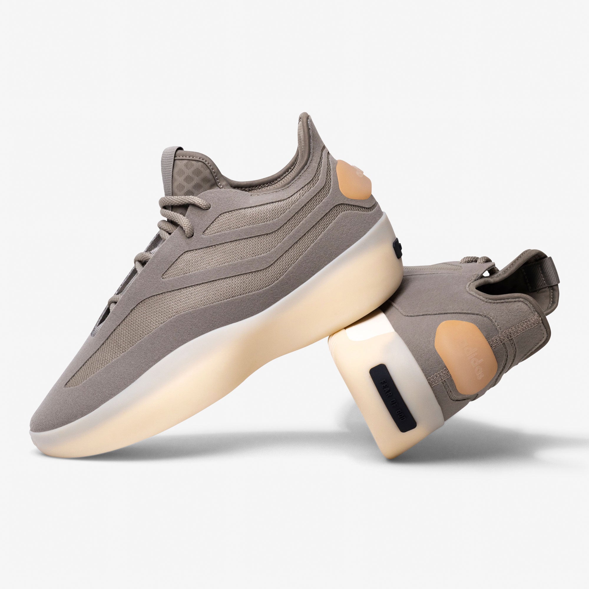 adidas II Basketball Low Putty Beige / Putty Beige / Putty Beige Low Top Sneakers Detailfoto | Overkill