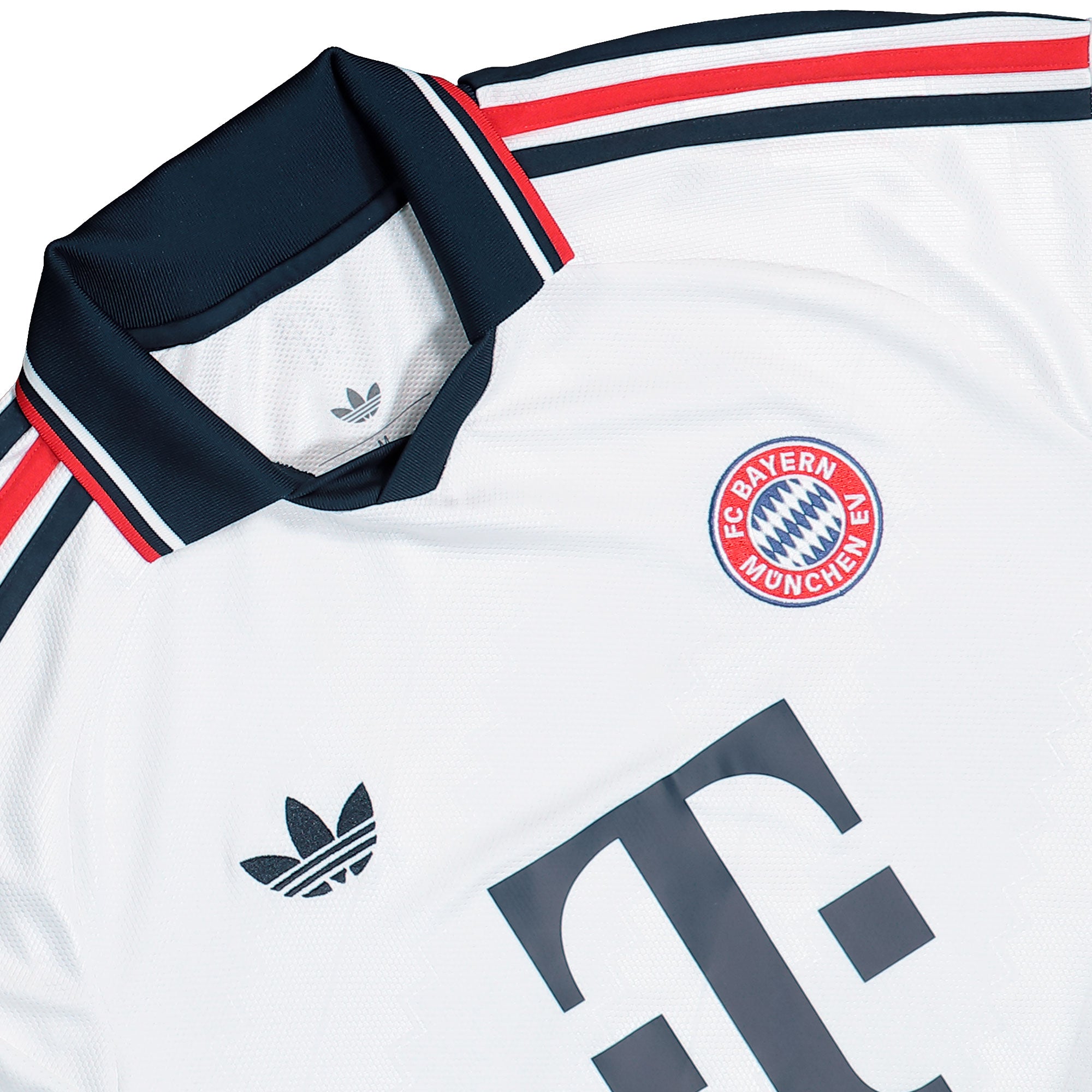 adidas FC Bayern München Away Jersey 26/27 White T-Shirt JZ3069 Close-up | Overkill