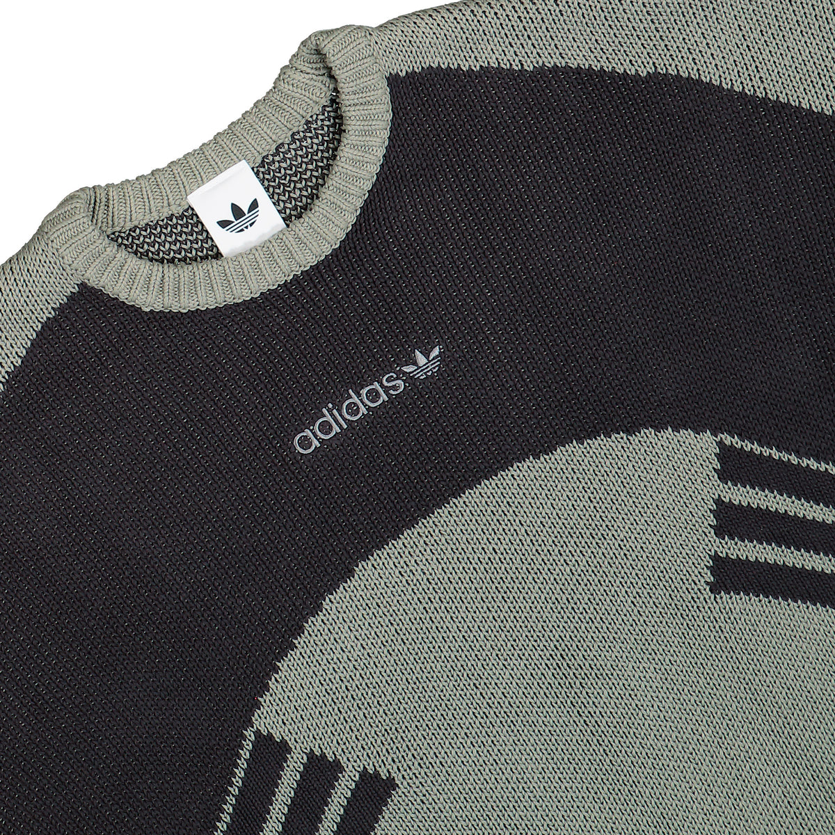 adidas Munich 93 Chunky Crewneck Sweatshirt Silver Pebble / Utility Black sweatshirt KQ9490 Detailfoto | Overkill