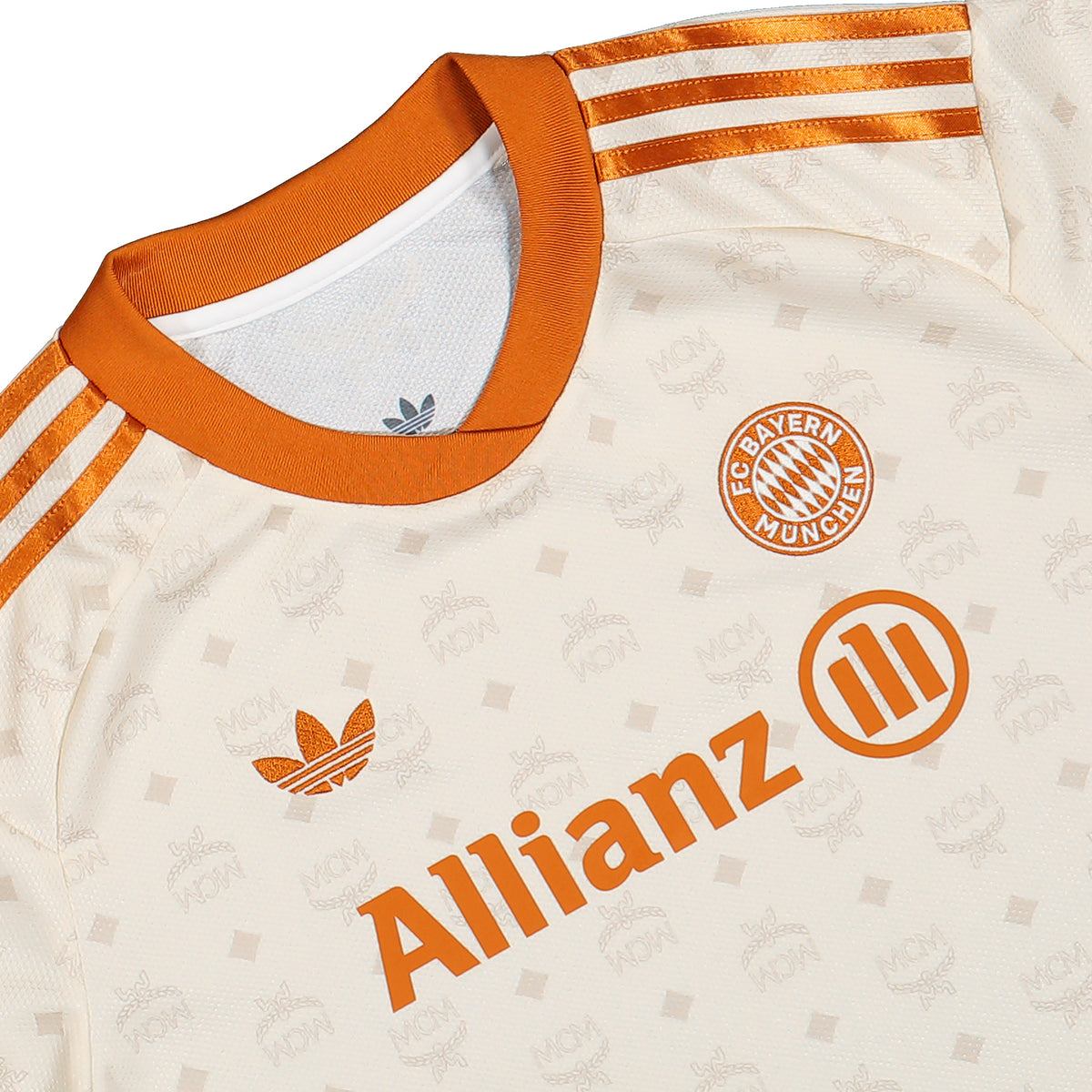MCM x adidas FC Bayern München 26/27 MCM Jersey FW Cream White T-Shirt LD8315 Detailfoto | Overkill