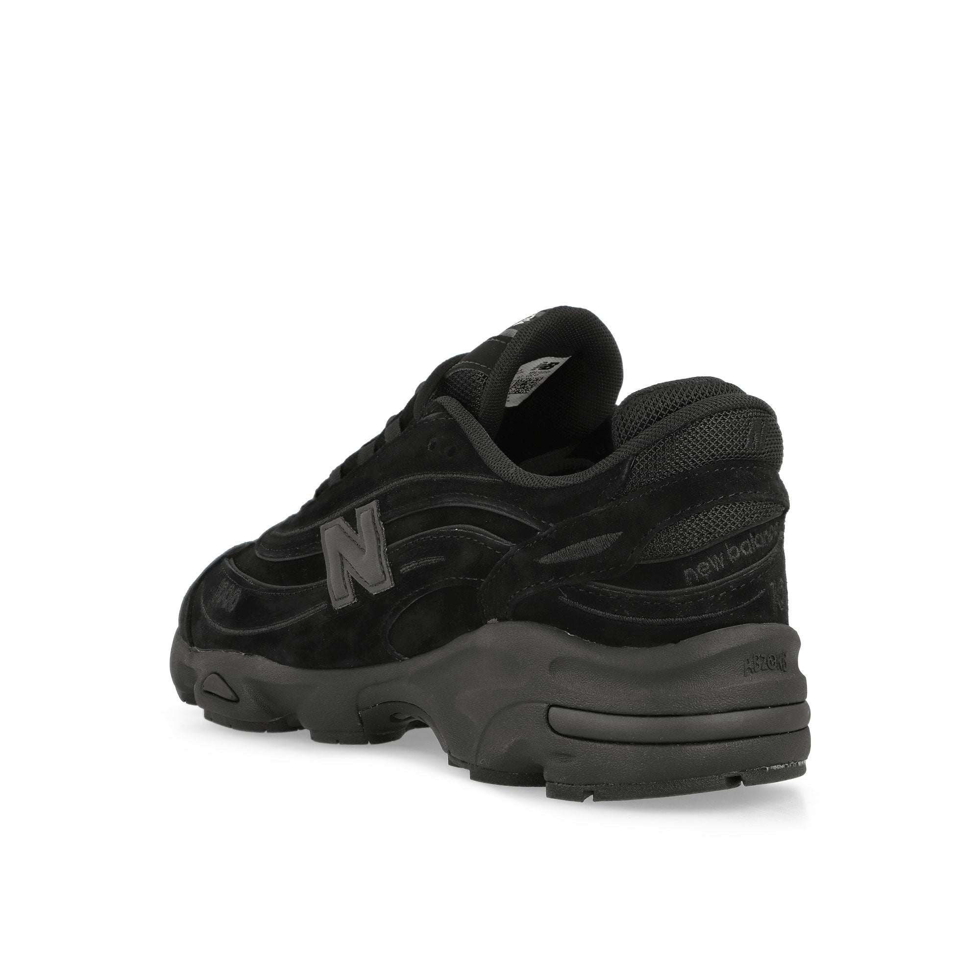 New Balance M1000LA Black / Black Low Top Sneakers Close Up | Overkill