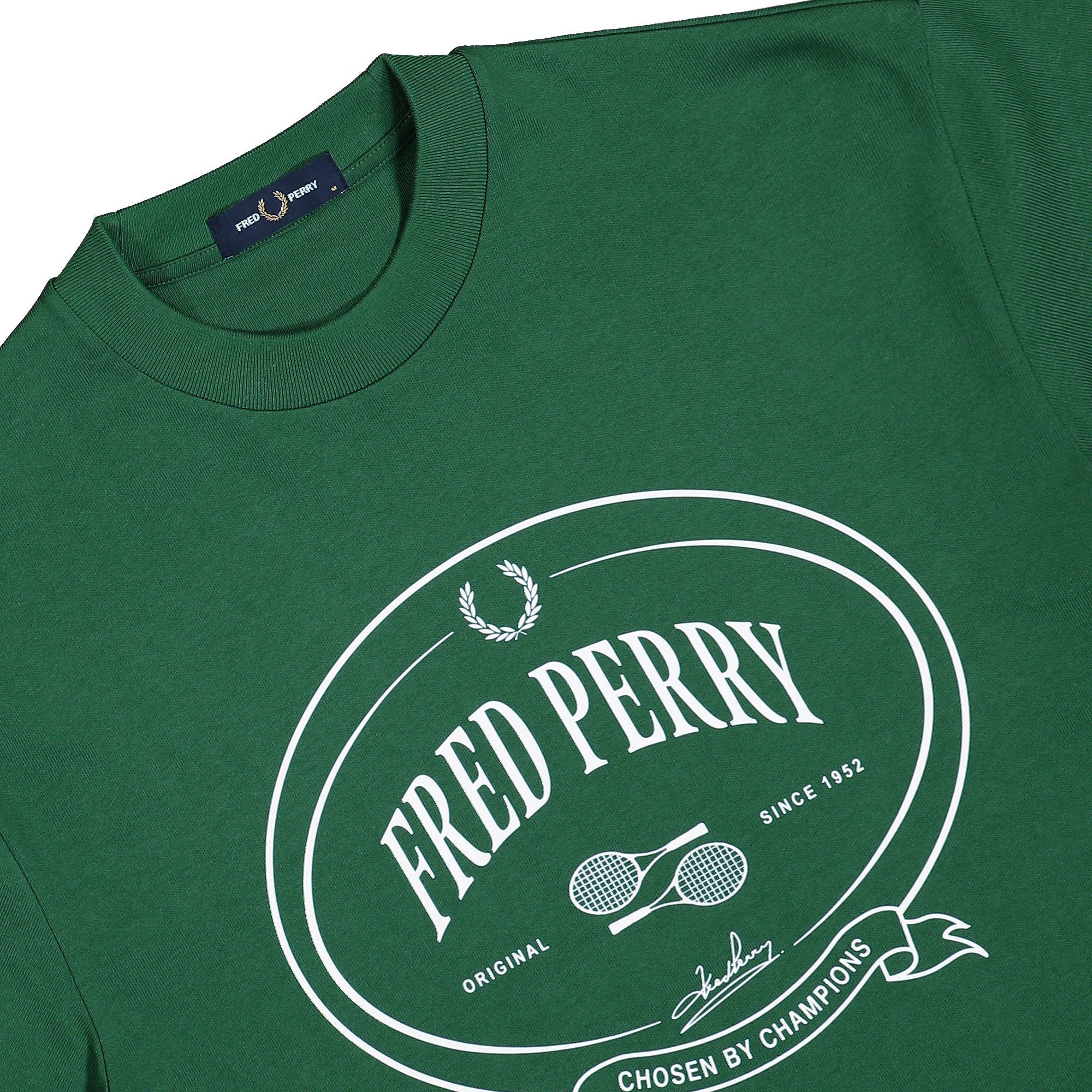 Fred Perry Chosen By Champions T-Shirt Sport Green T-Shirts M1316-Z18 Detailfoto | Overkill