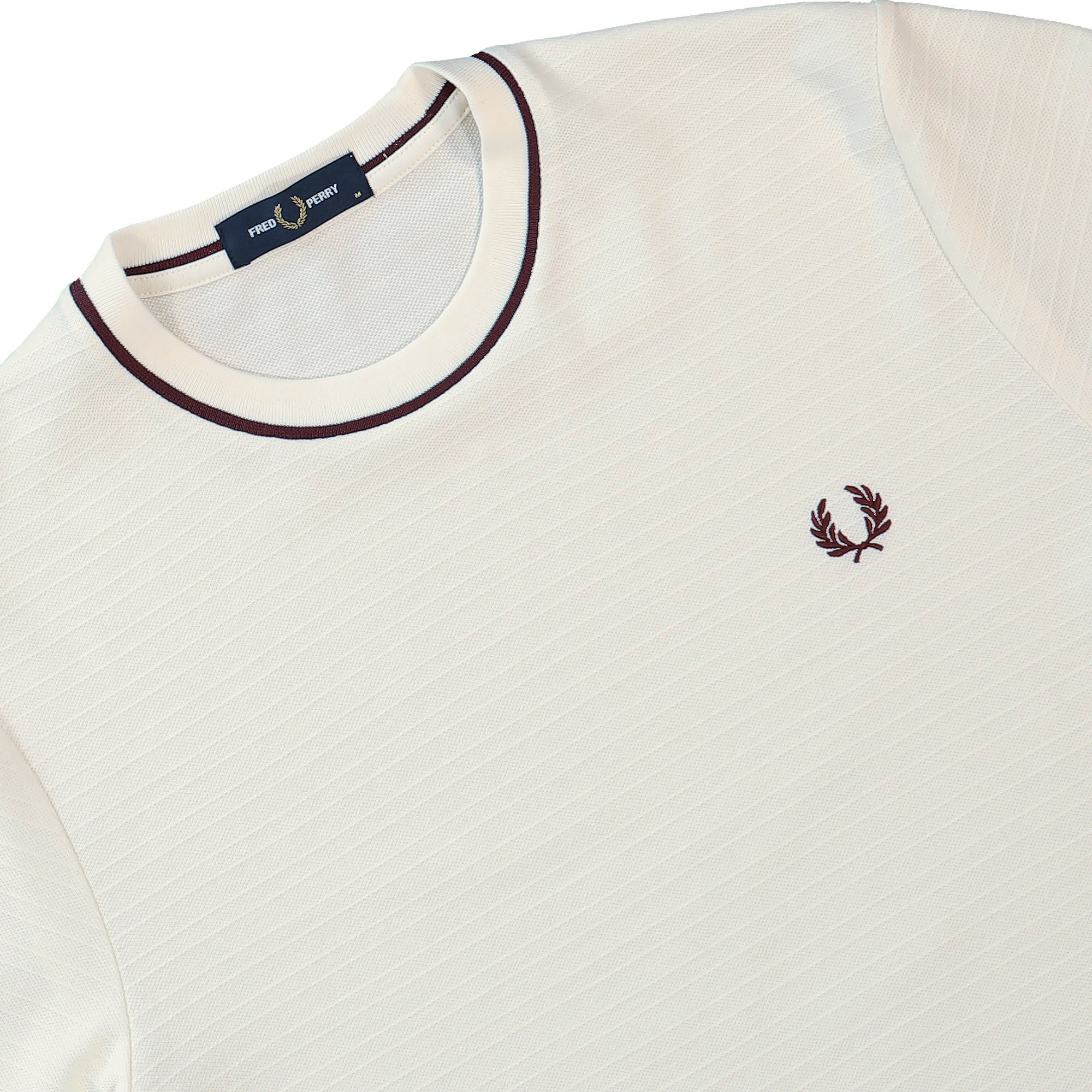 Fred Perry Textured Stripe T-Shirt Ecru T-Shirts M1691-560 Detailfoto | Overkill