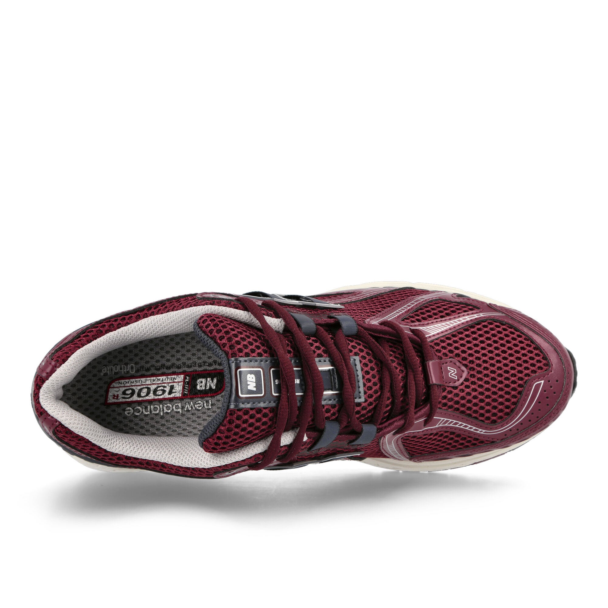 New Balance M1906RCC Burgundy Low Top Sneakers Detailfoto | Overkill