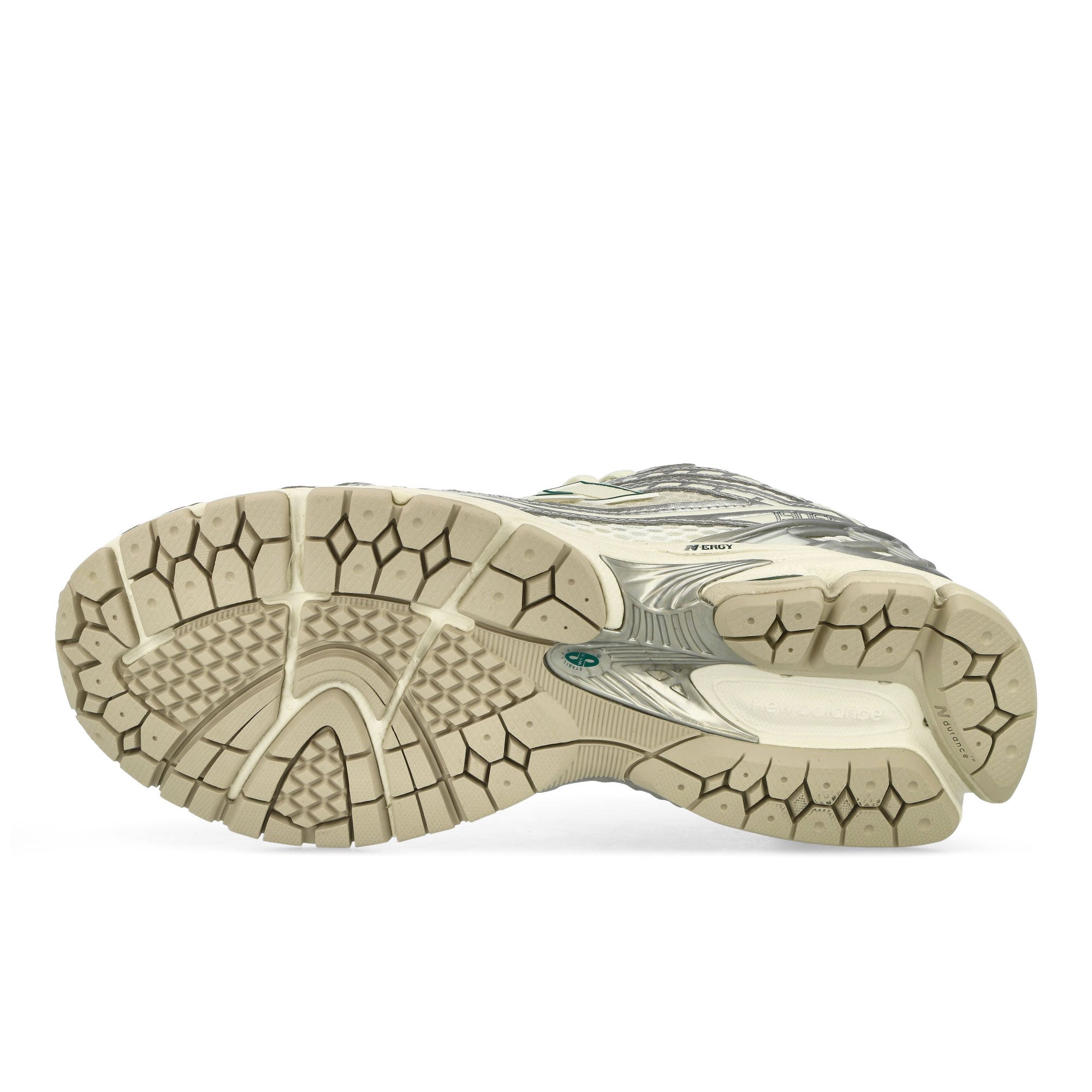 New Balance M1906REE Silver Metallic - Sea Salt - New Spruce Low Top Sneakers Detail View 1 | Overkill