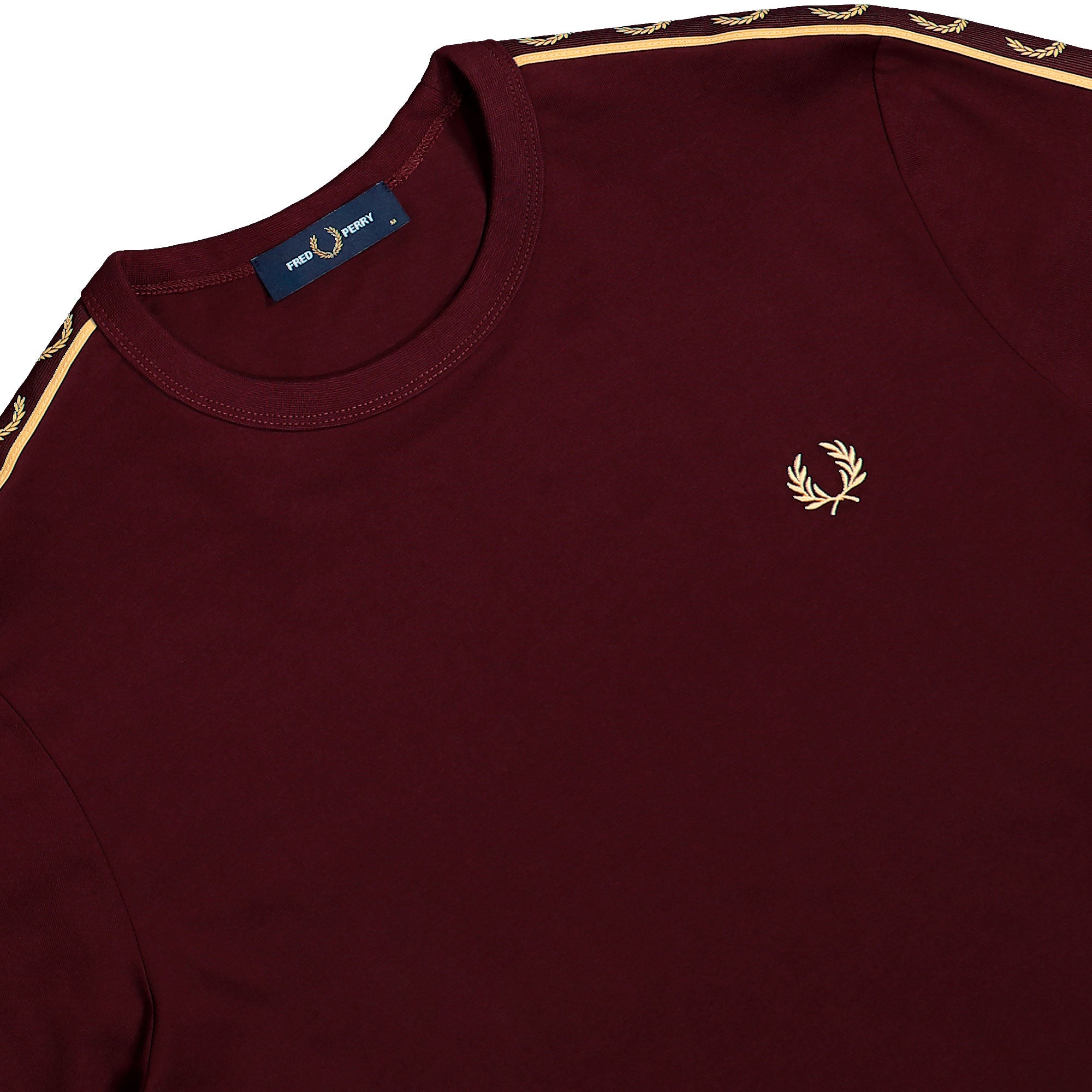 Fred Perry Contrast Tape Ringer T-Shirt Oxblood / Champagne T-Shirt M4613-69A Detailfoto | Overkill