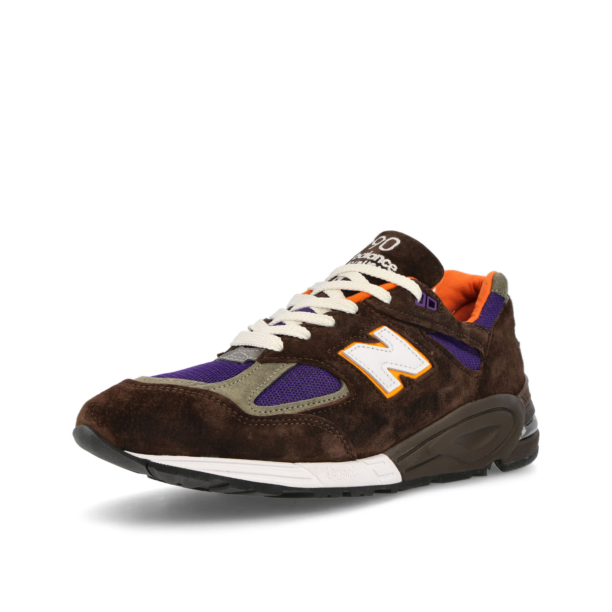 New Balance M990BR2 Brown-Purple Low Top Sneakers Close Up | Overkill