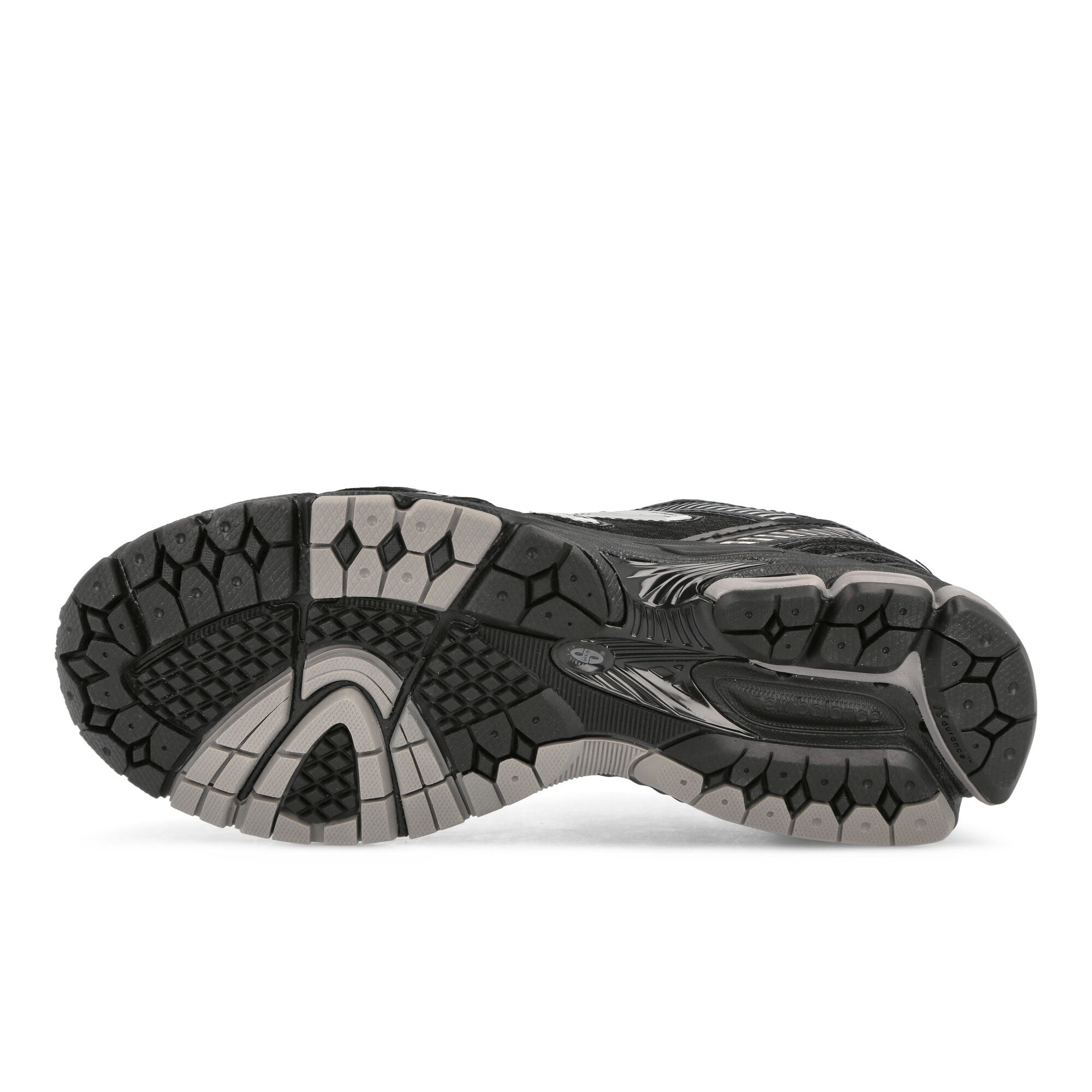 New Balance ML860XC Black / Black / Silver Low Top Sneakers Detail View 1 | Overkill