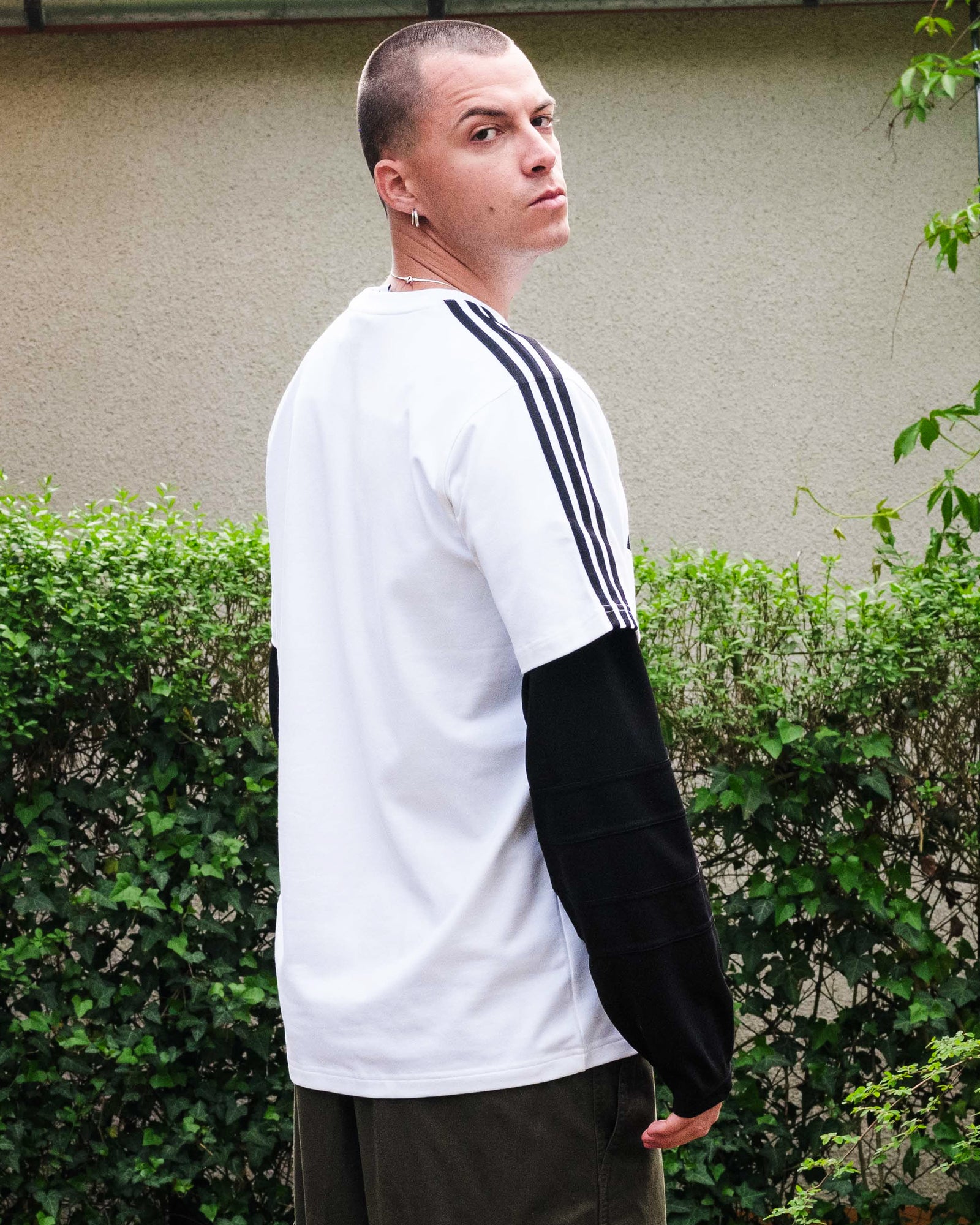 adidas Graphic Tee White T-Shirts Detailfoto | Overkill