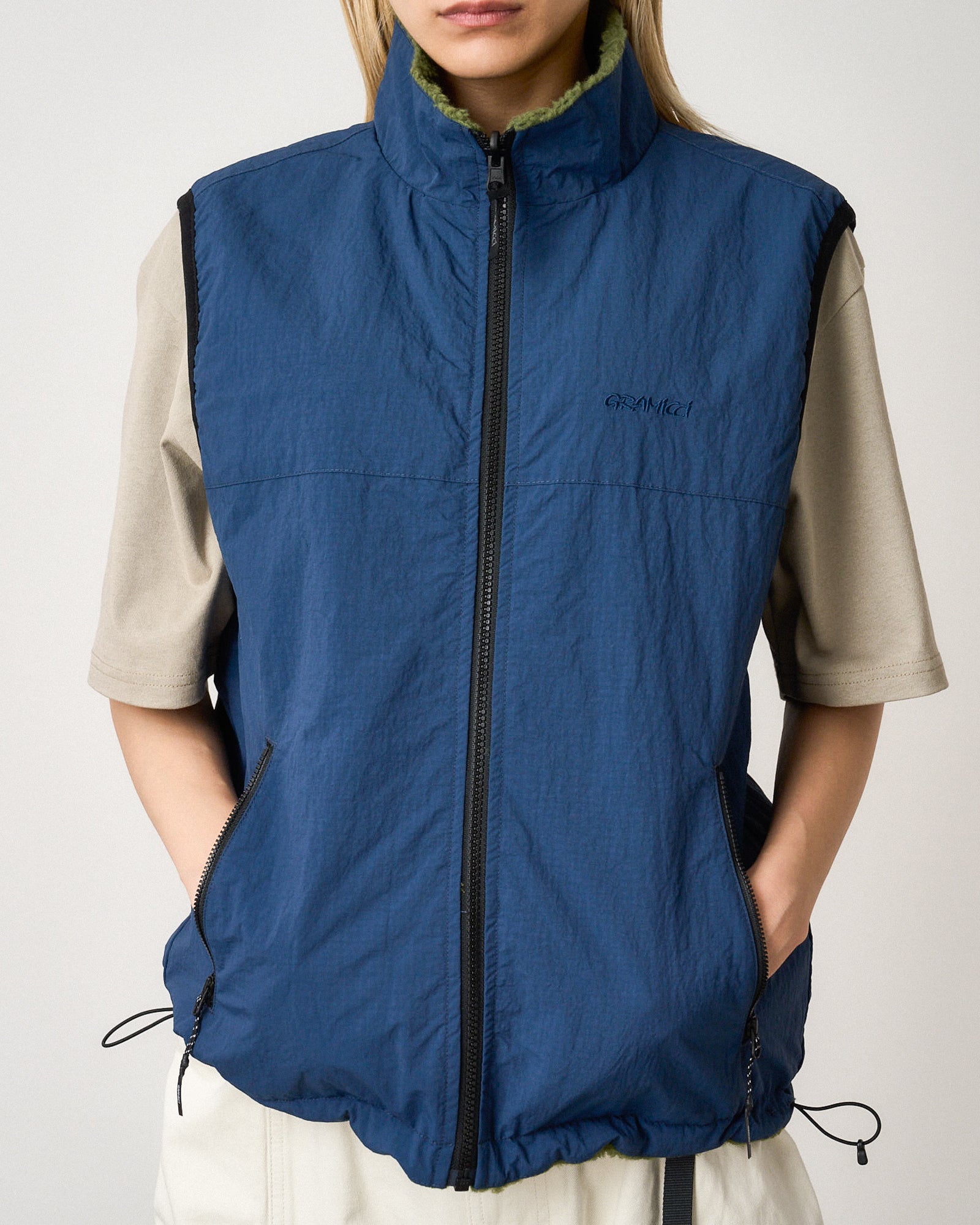 Gramicci Reversible Sherpa Vest Olive-Dusty Navy Vests G5FU-J015-Olive-Dusty Navy Model Detail 1 | Overkill