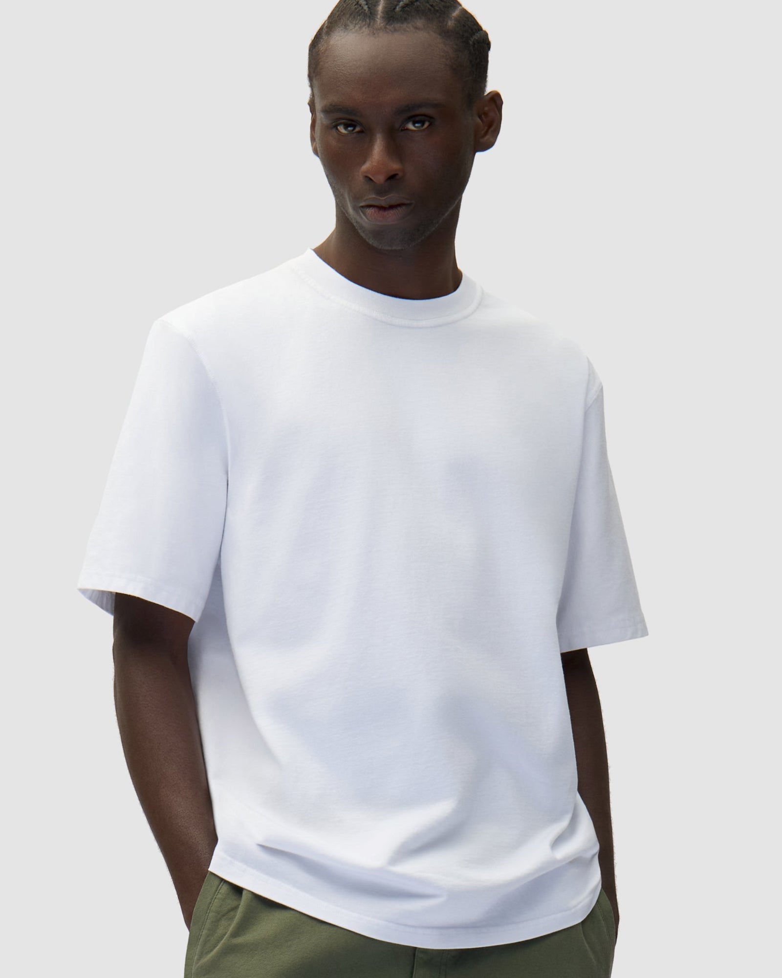 Arte Cut Out Print T-Shirt White T-Shirts AW25-221T / White Model Detail 1 | Overkill