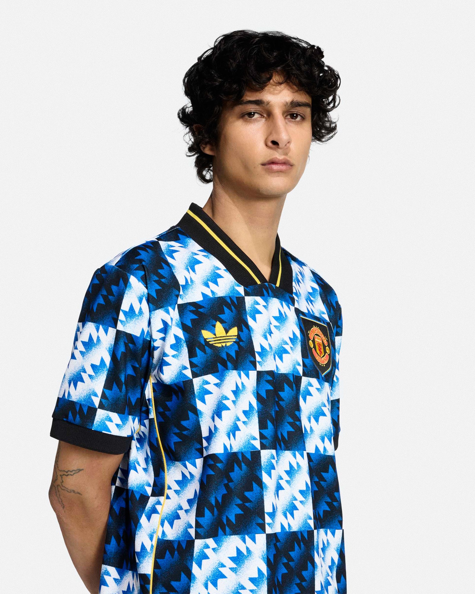 adidas Manchester United LF Jersey Multicolor T-Shirts JN2813 Style Inspiration | Overkill