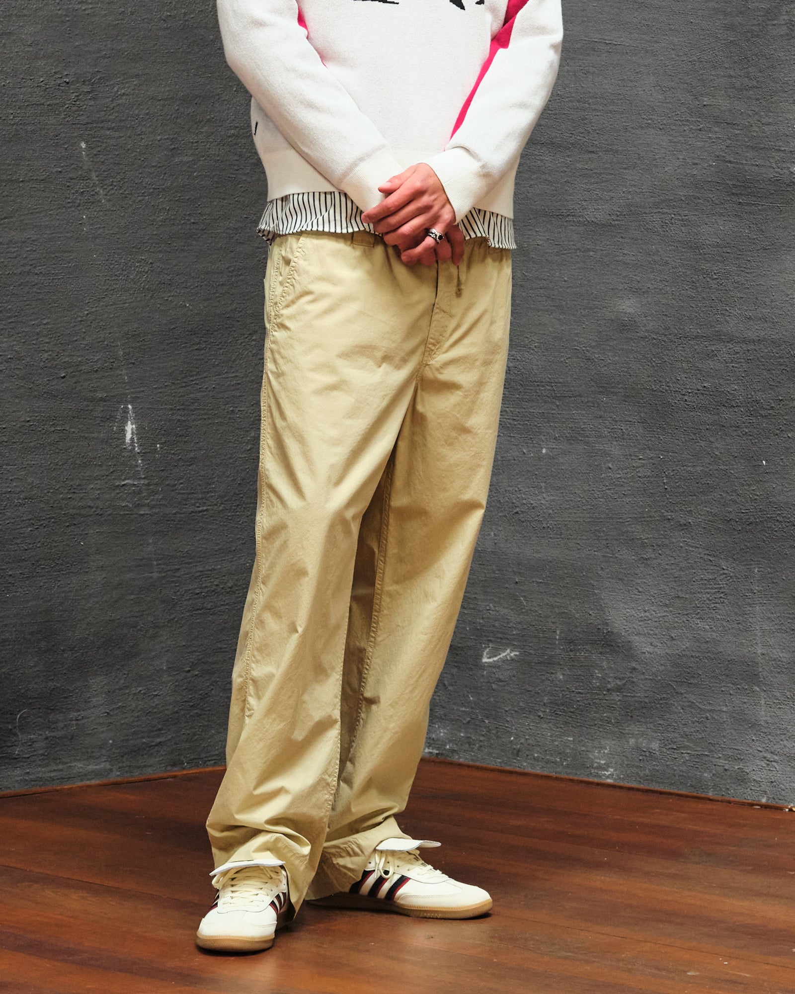 Edmmond Studios Marvin Pants Plain Beige Casual Pants Close-up | Overkill