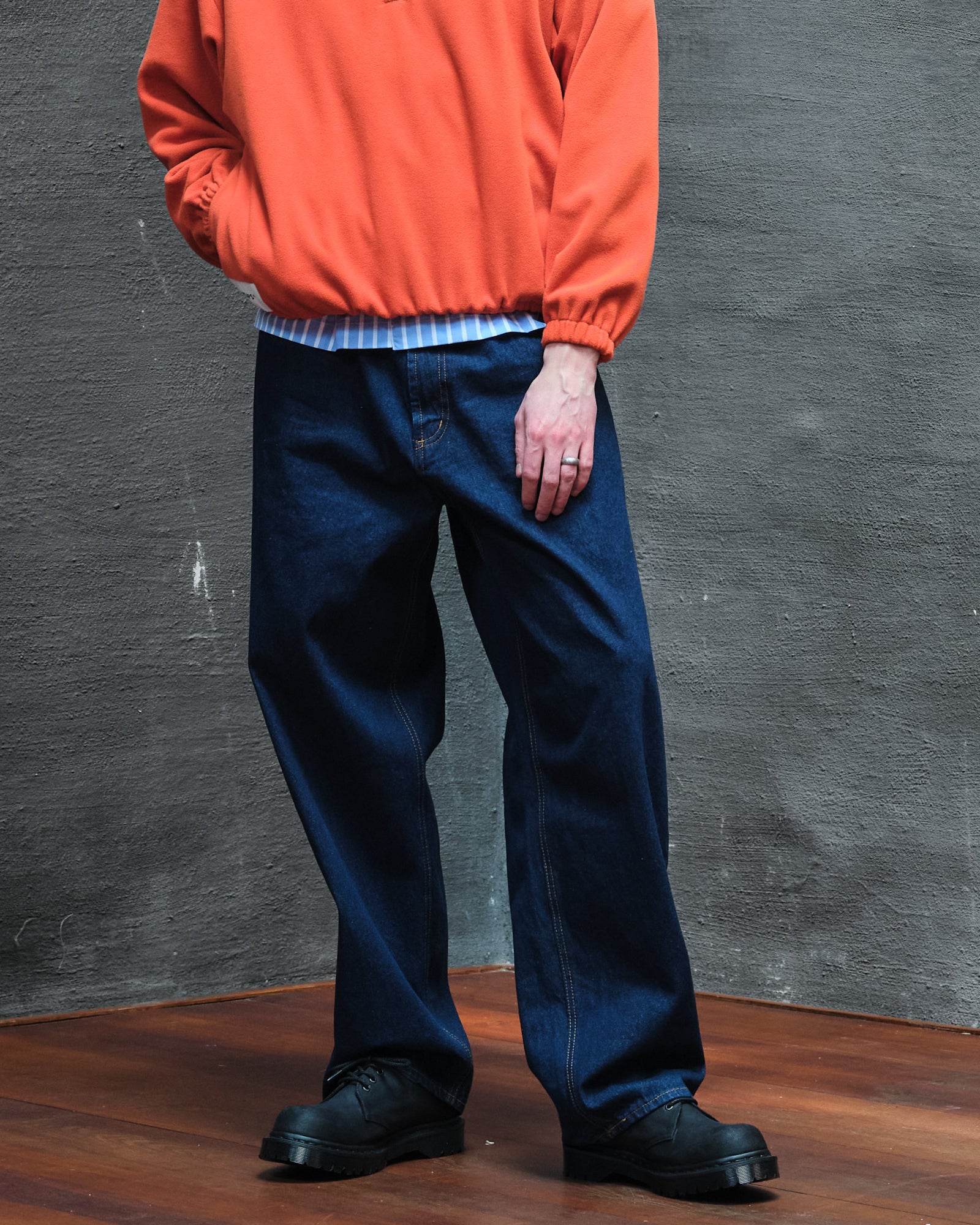 Obey BigWig Baggy Denim Rinse Indigo Jeans Close-up | Overkill